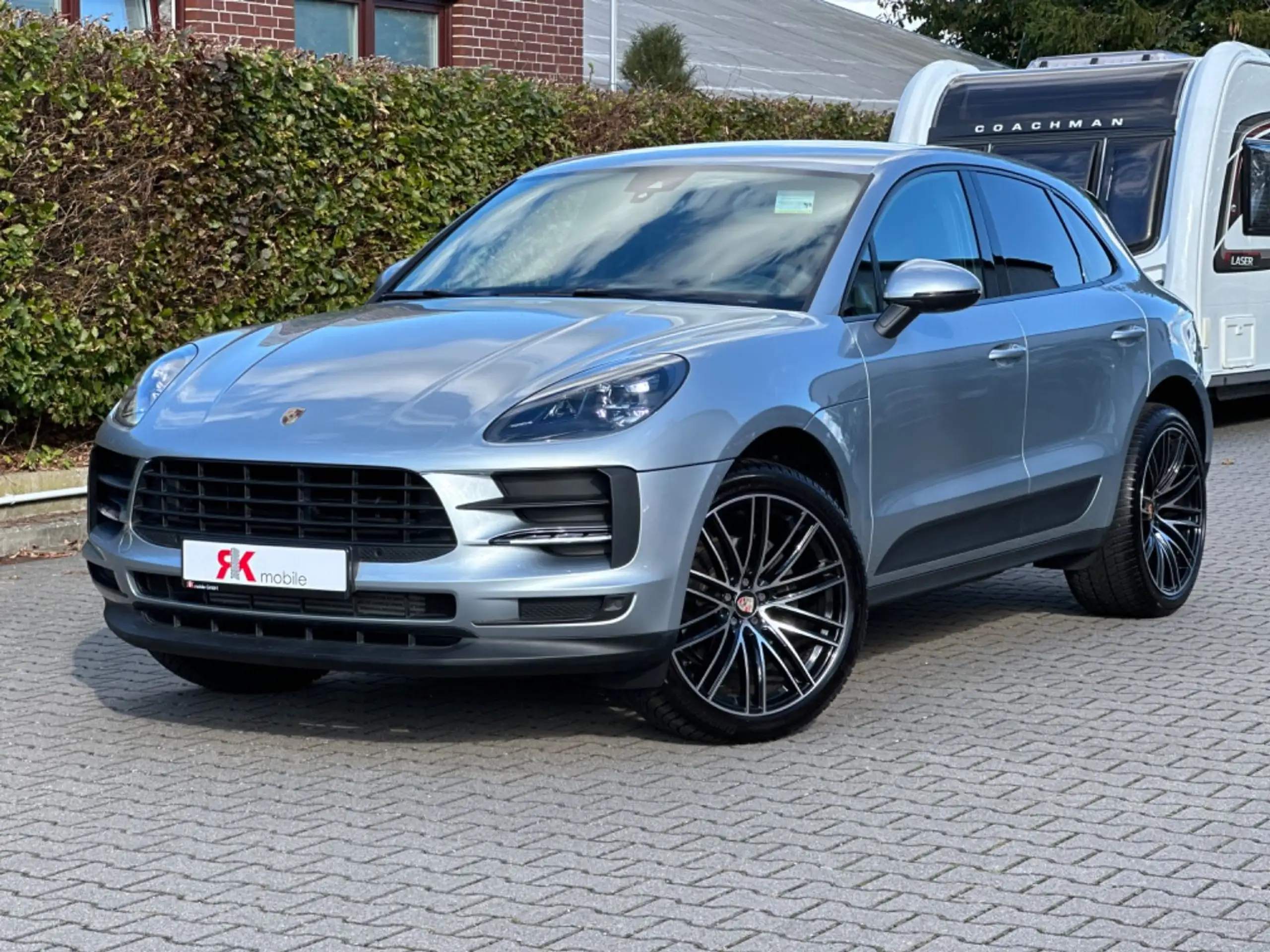 Porsche - Macan