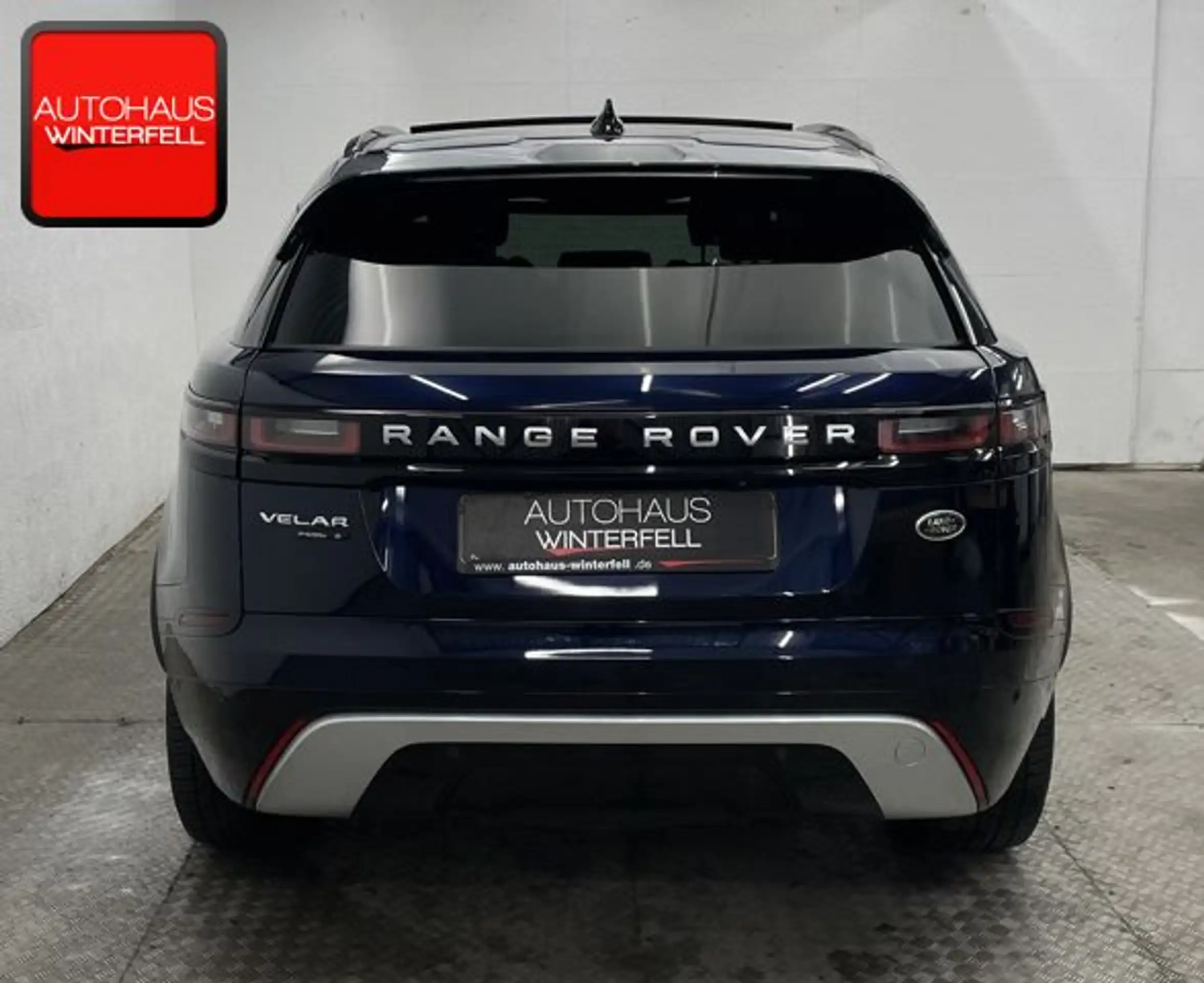 Land Rover - Range Rover Velar