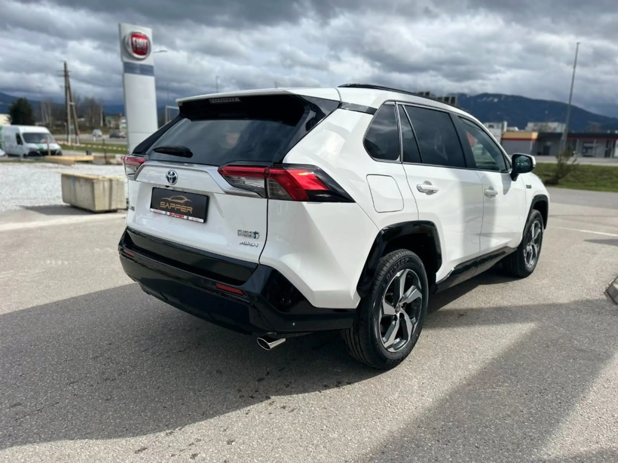 Toyota - RAV 4