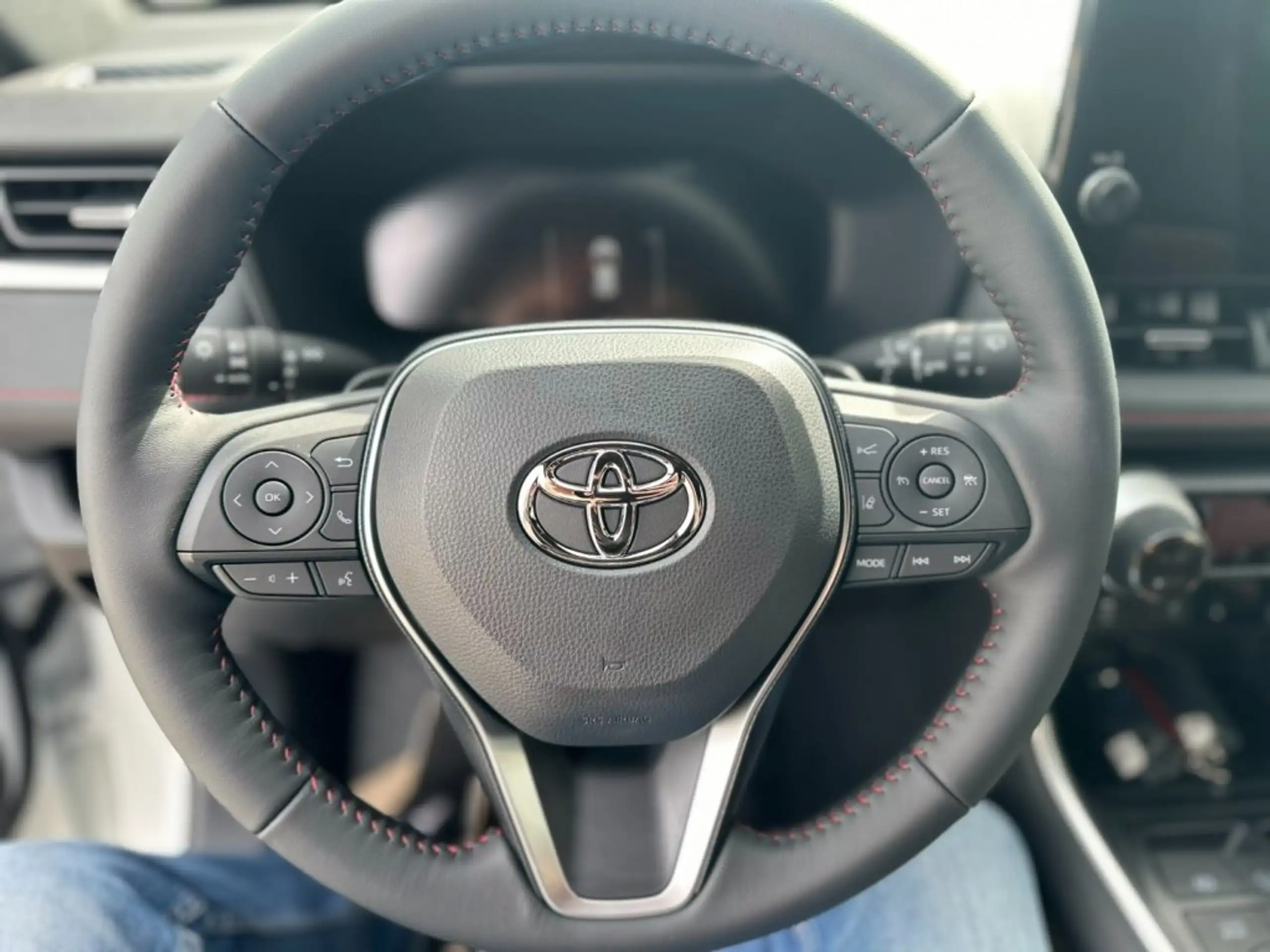 Toyota - RAV 4