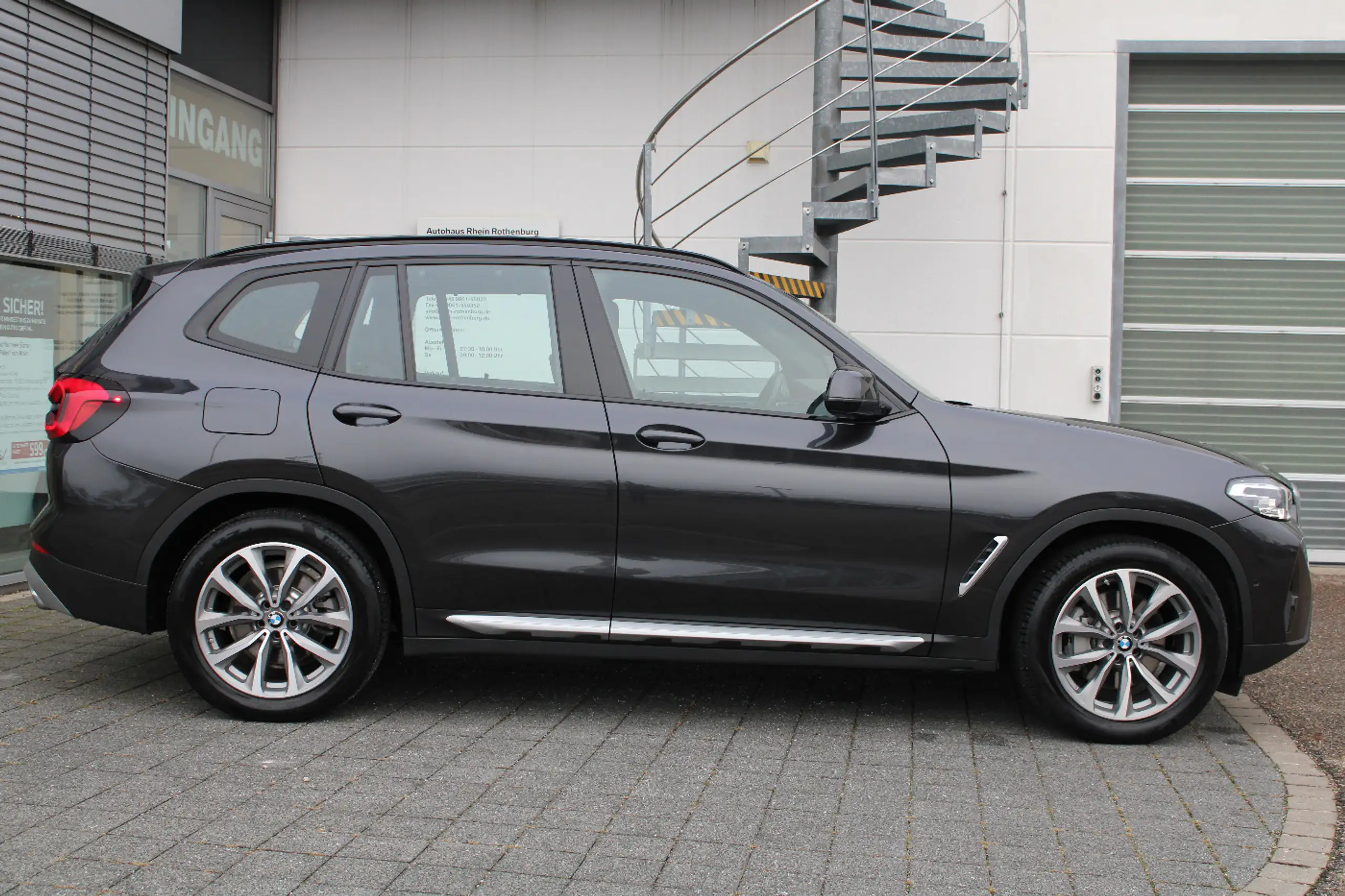 BMW - X3