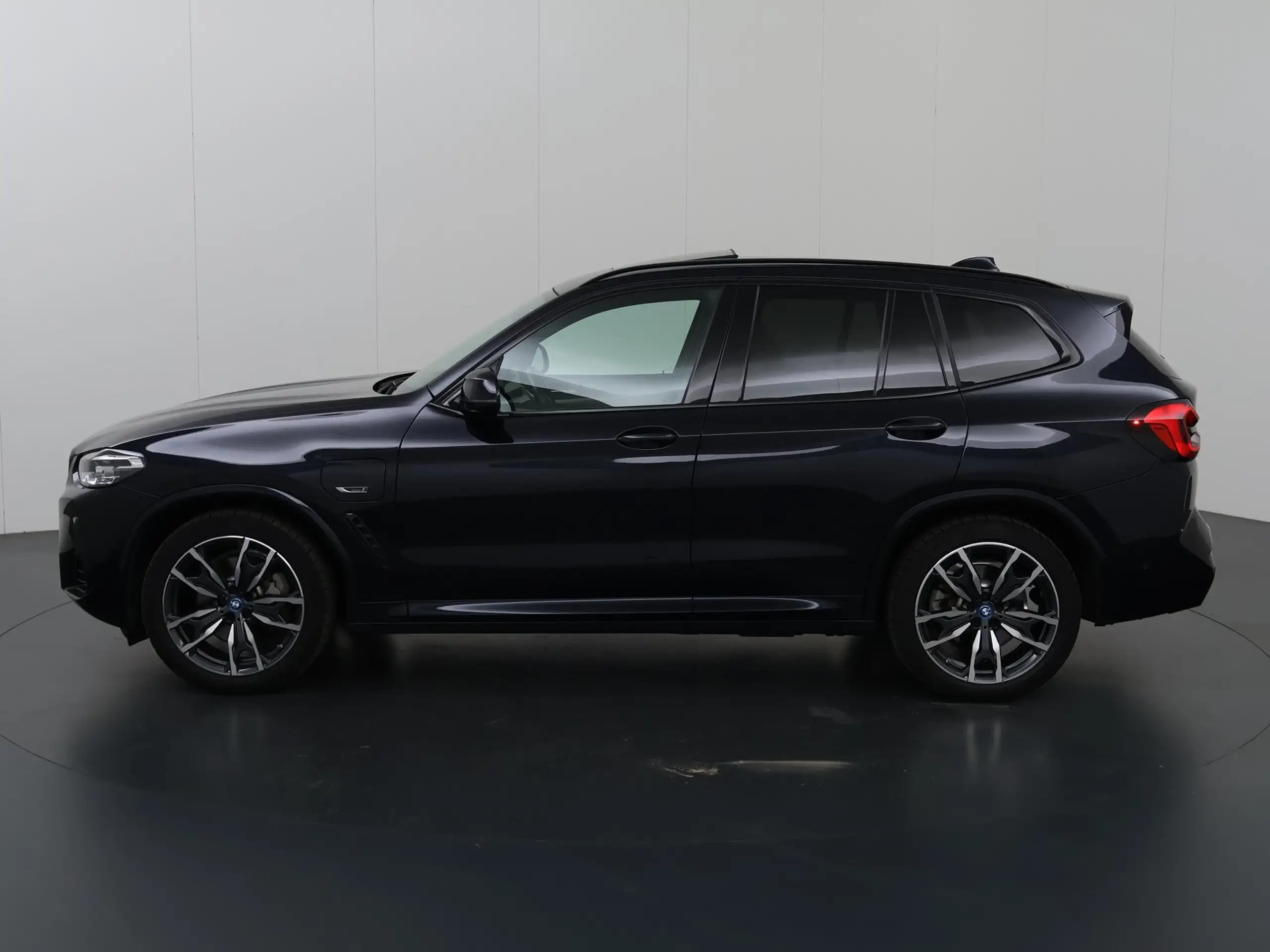 BMW - X3