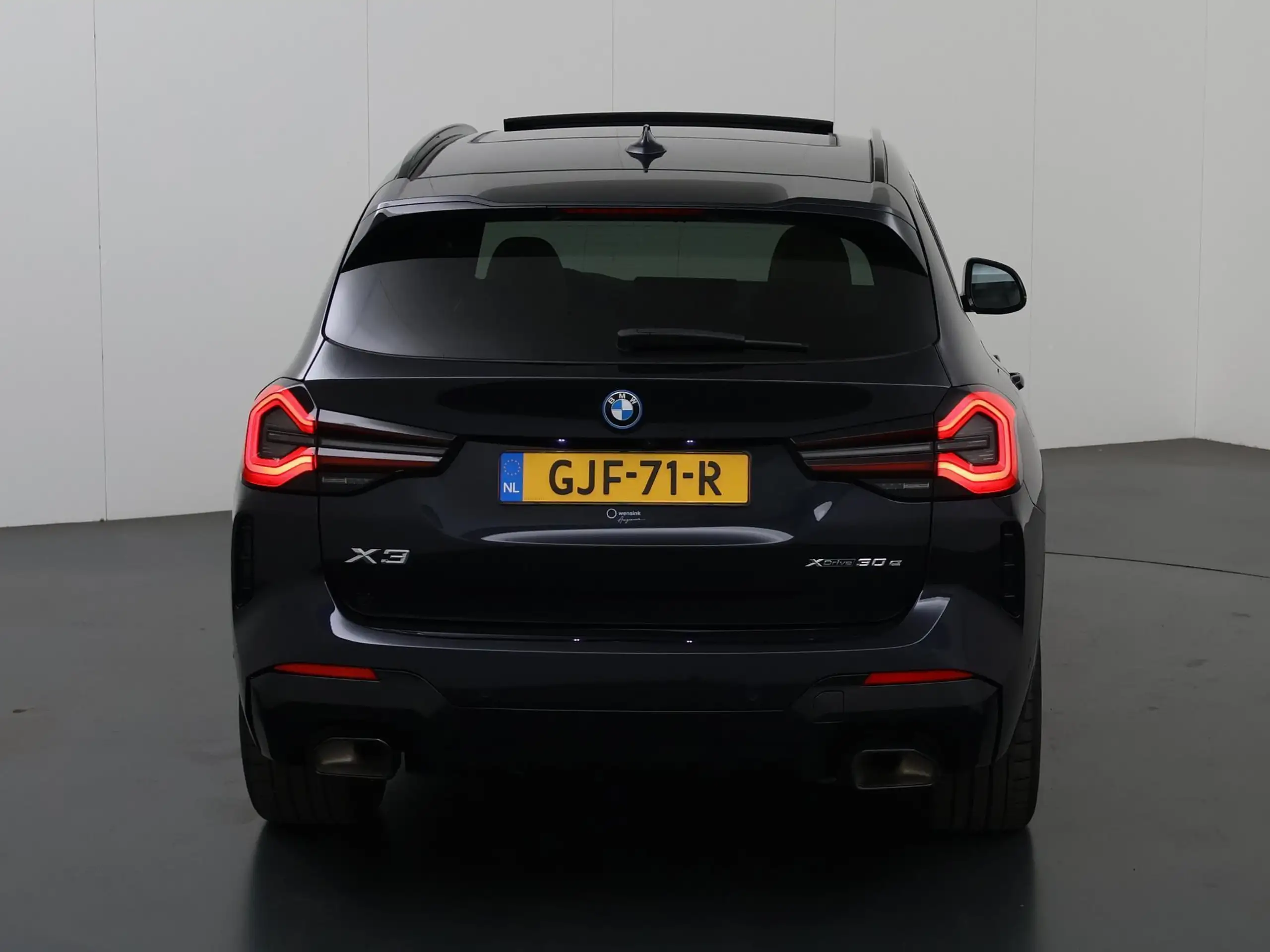 BMW - X3