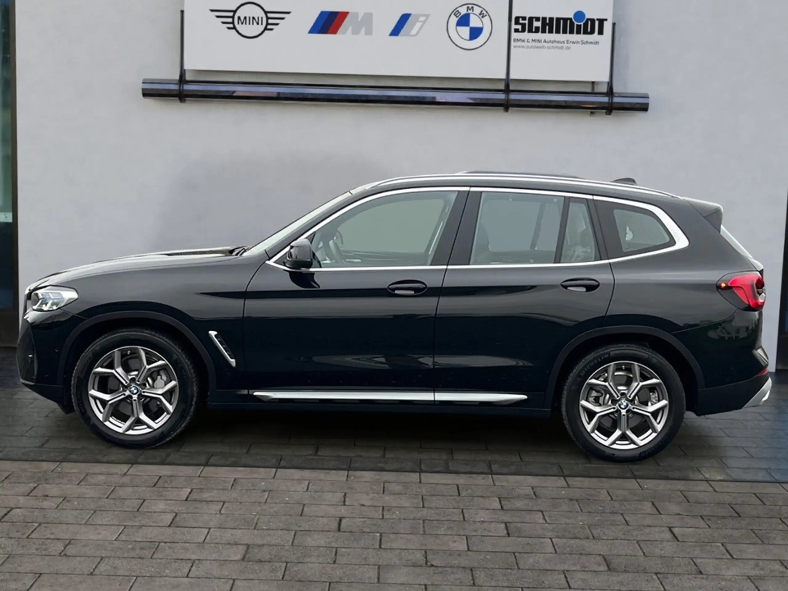 BMW - X3