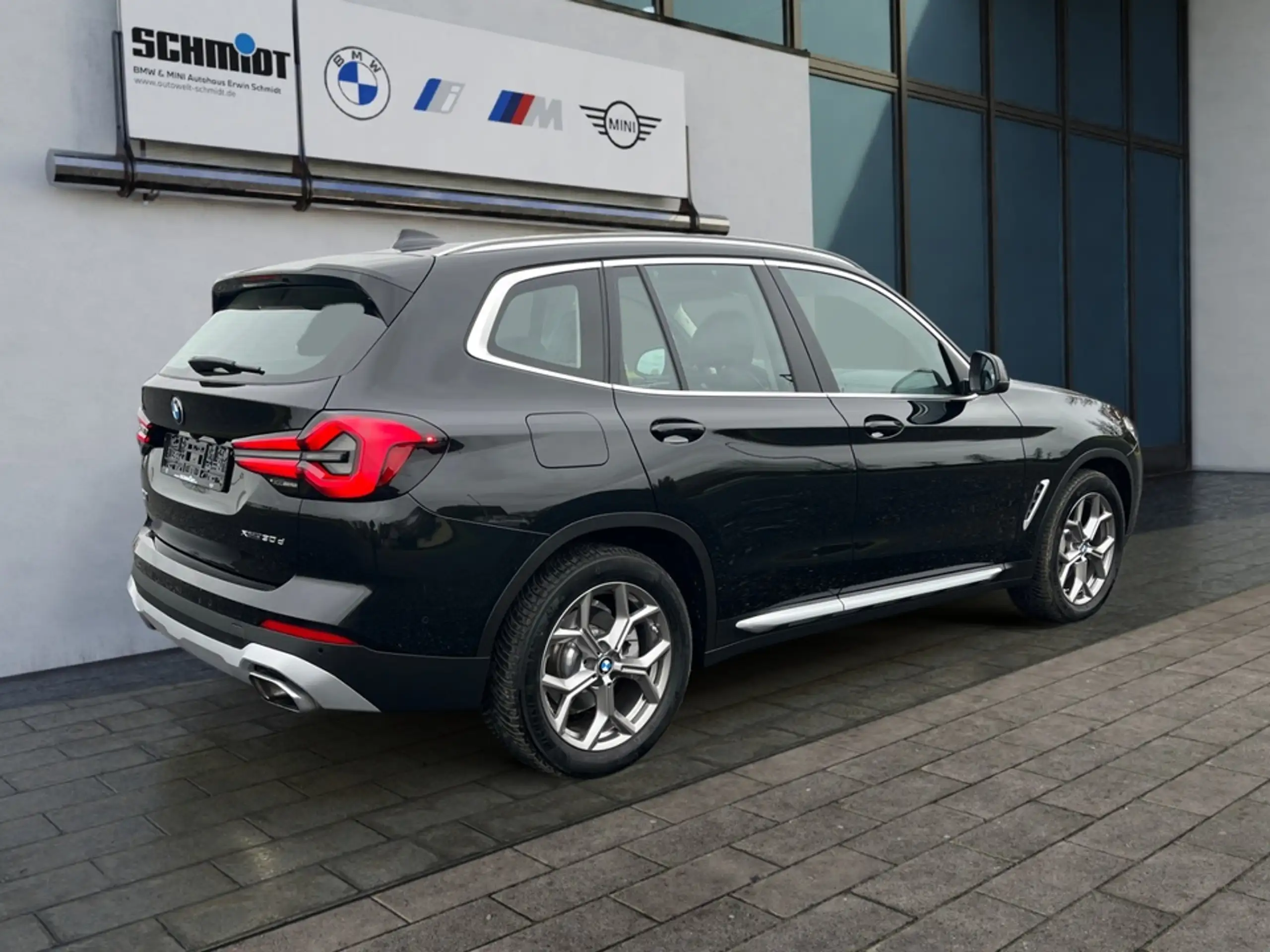 BMW - X3