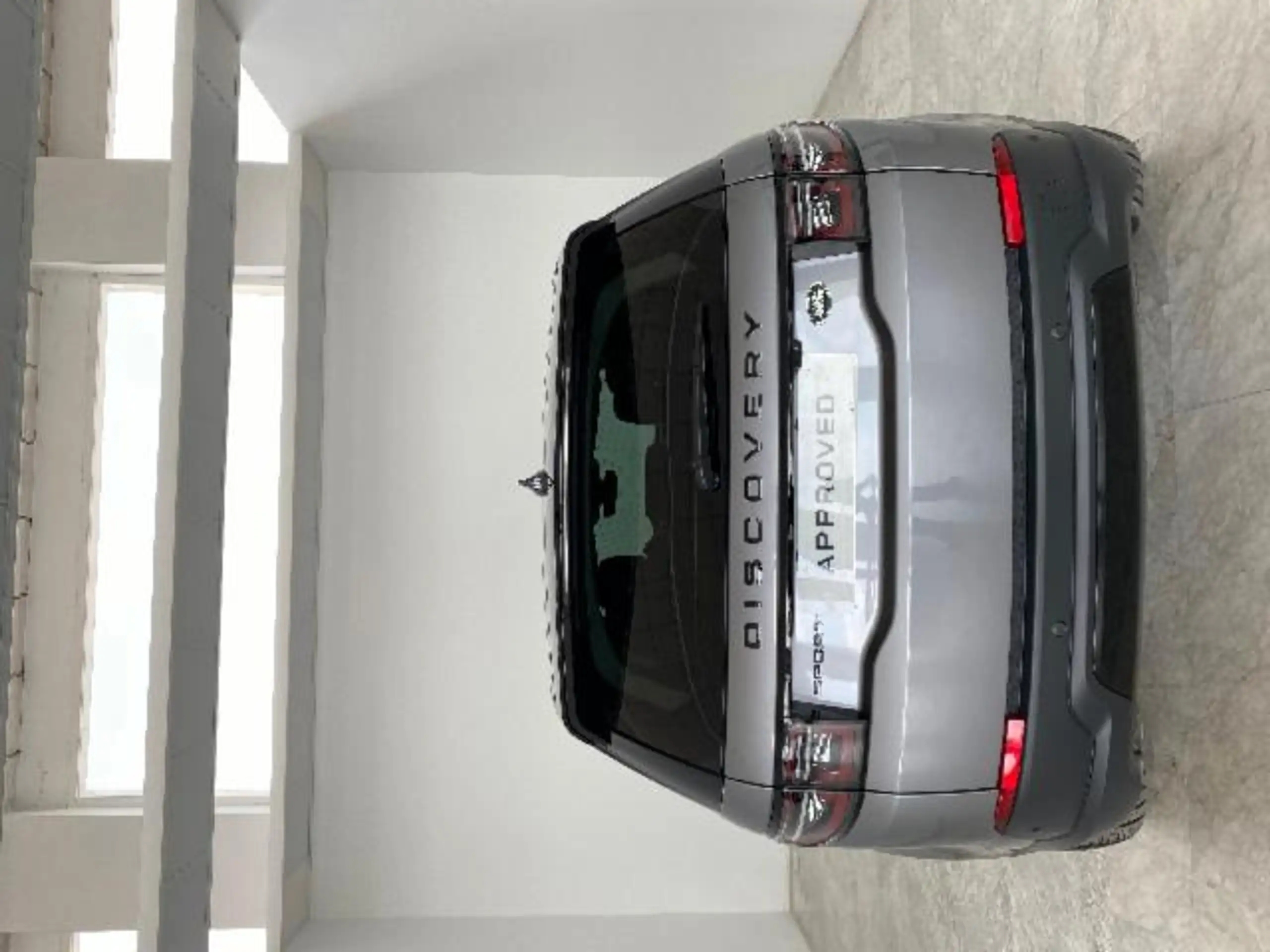 Land Rover - Discovery Sport