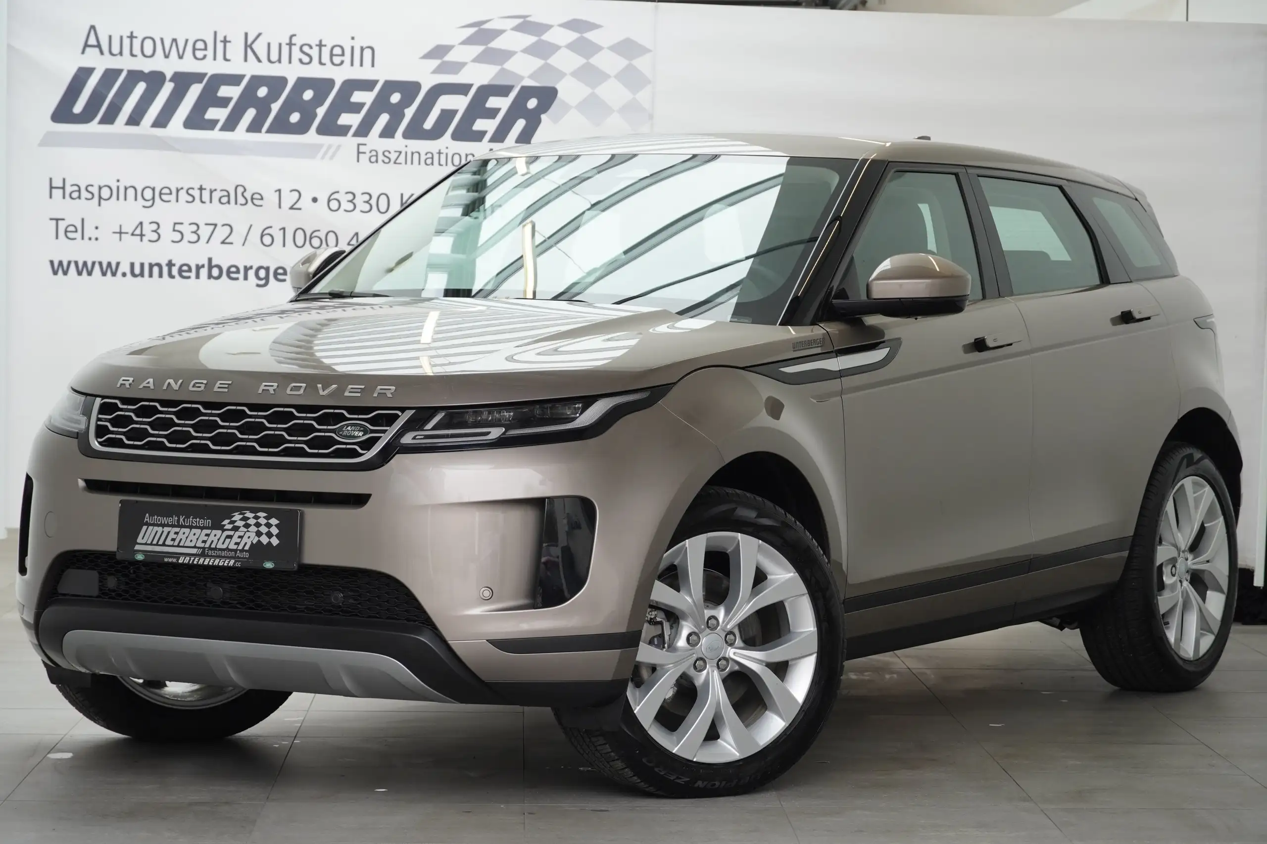 Land Rover - Range Rover Evoque