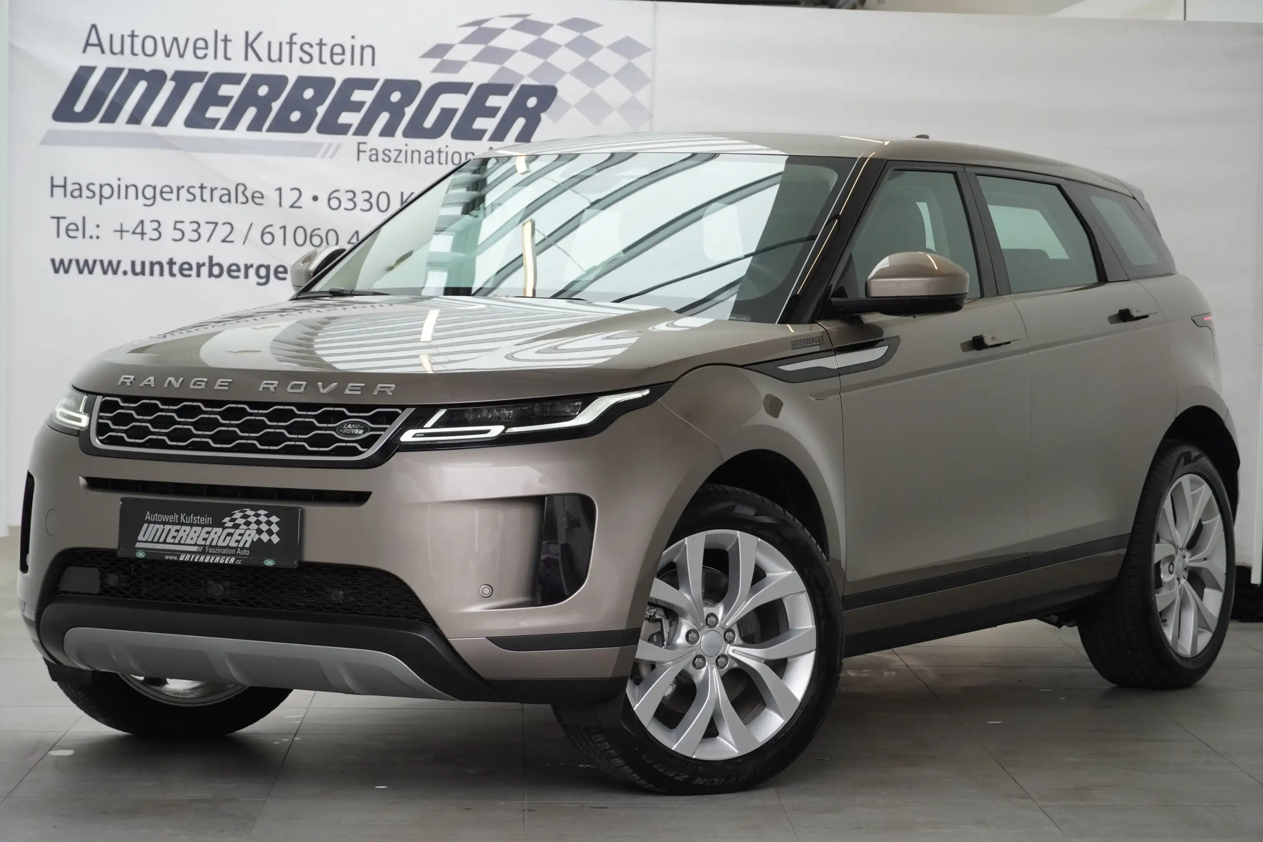 Land Rover - Range Rover Evoque