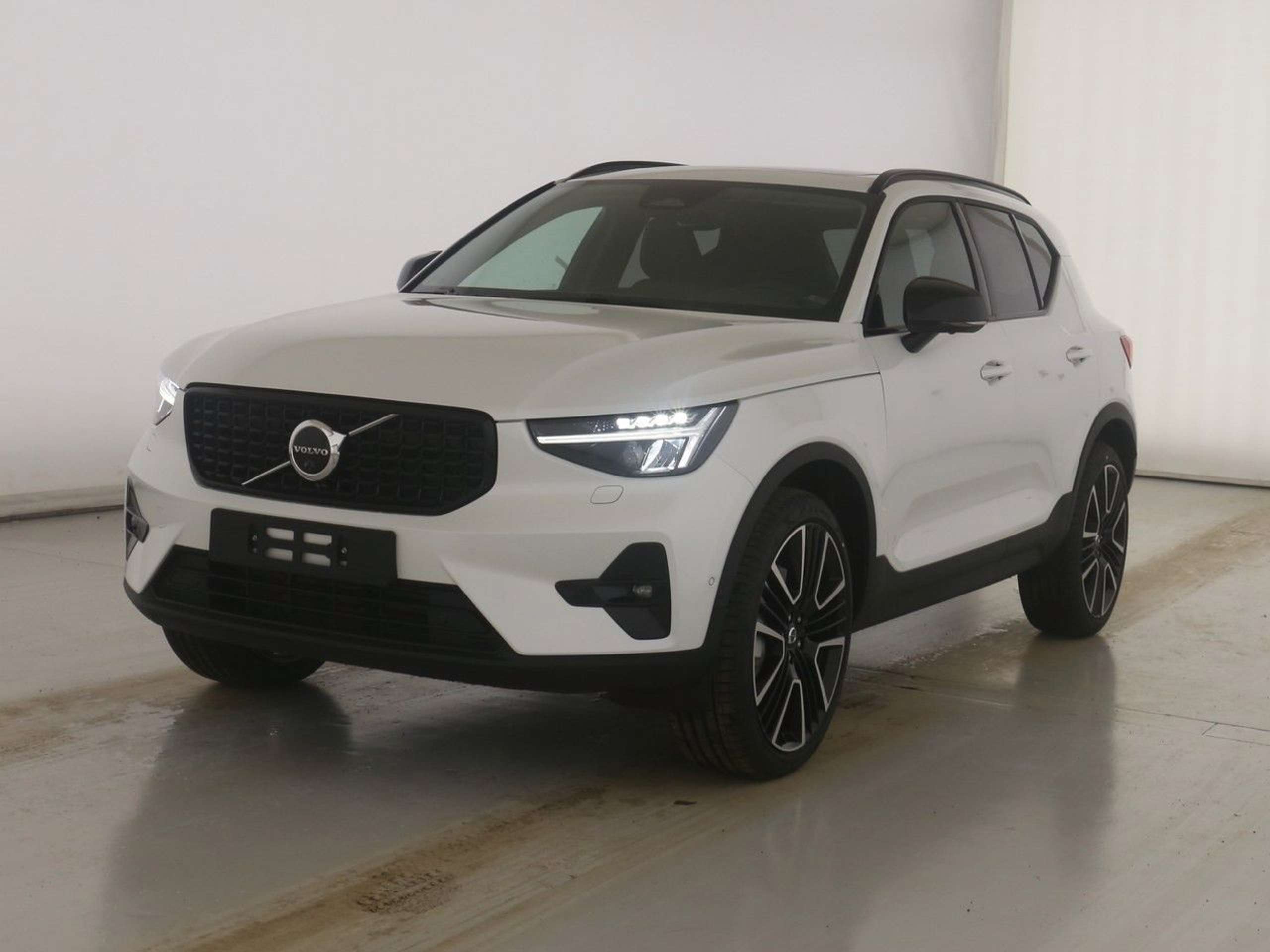 Volvo - XC40