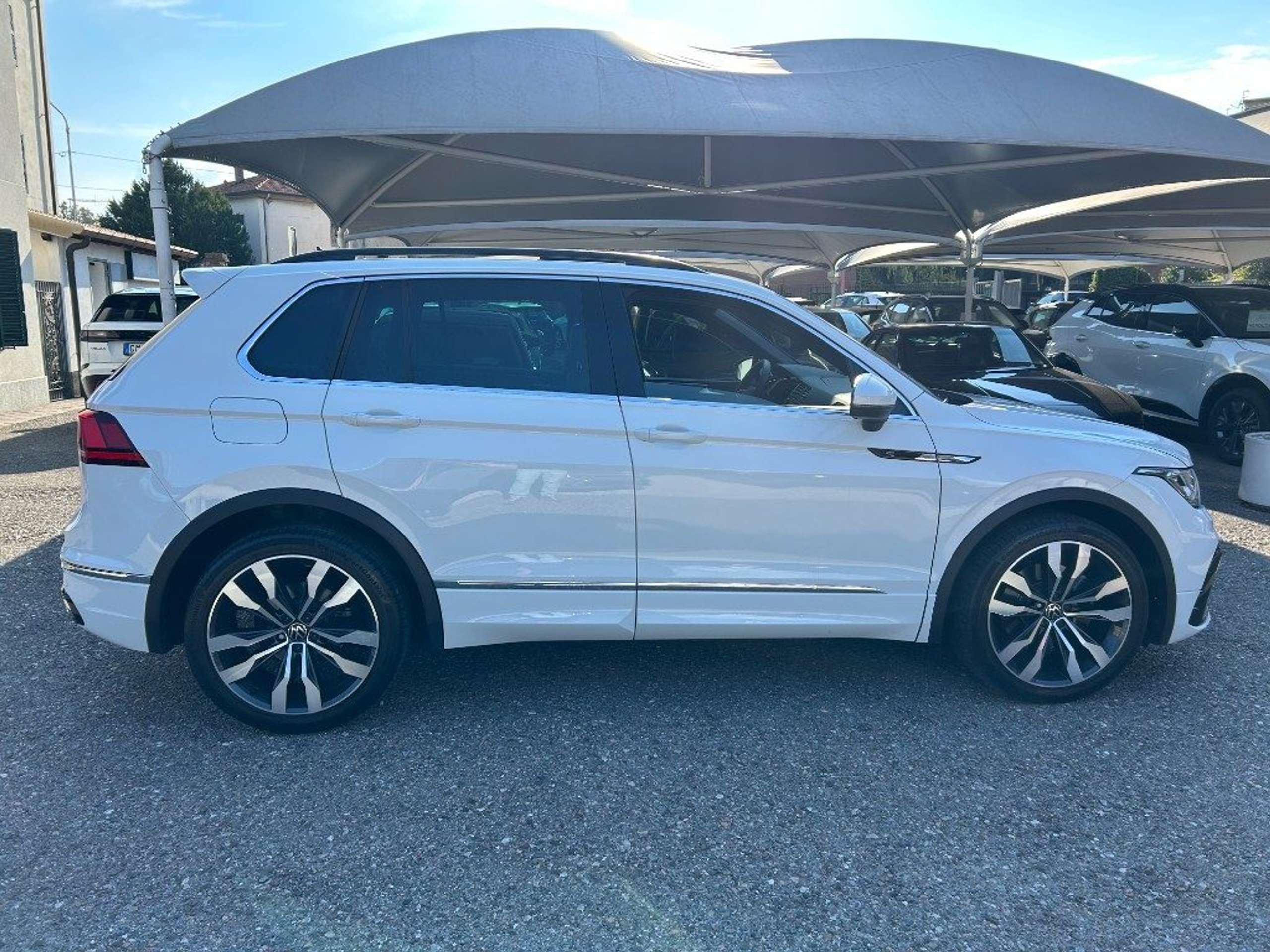 Volkswagen - Tiguan