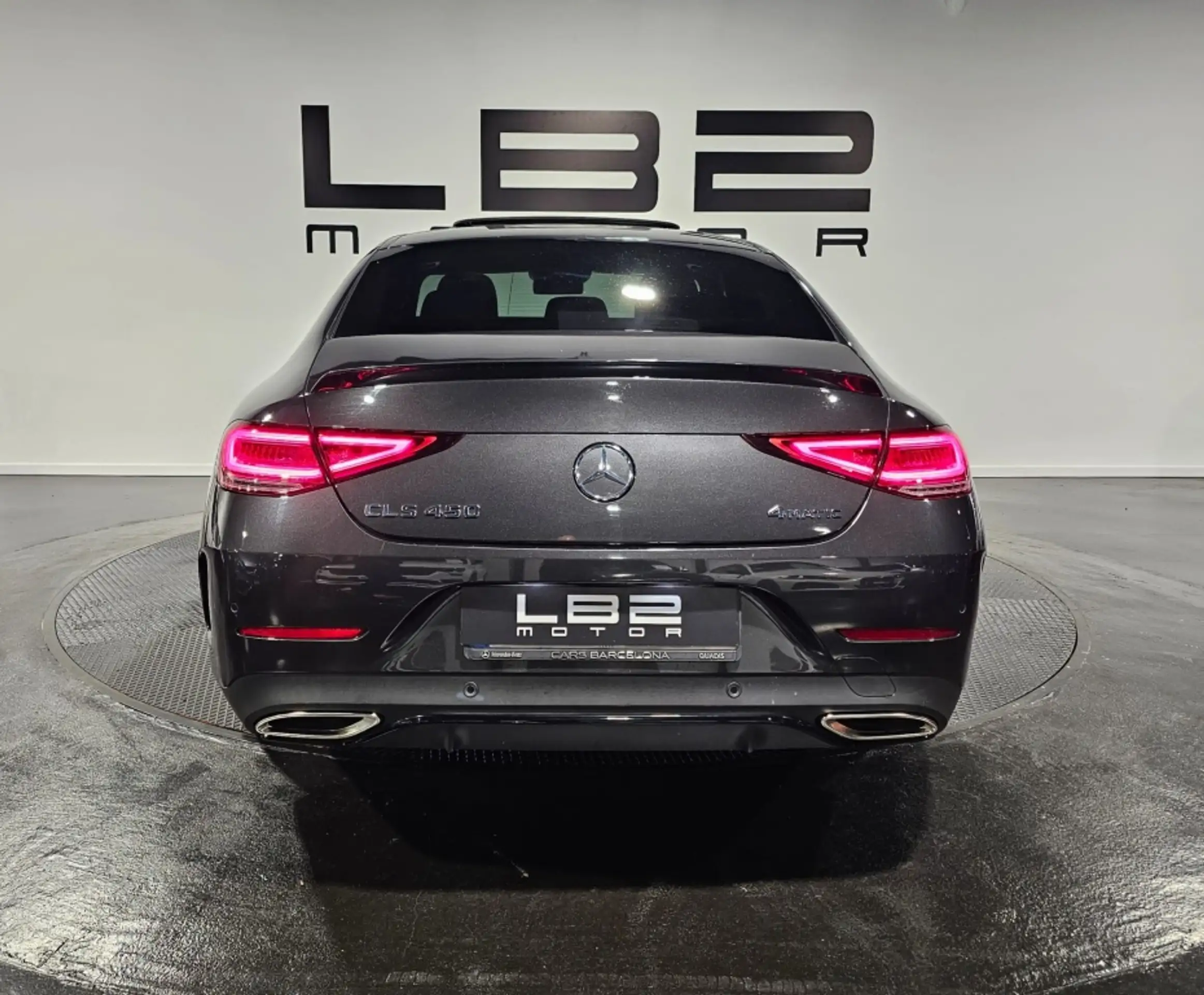 Mercedes-Benz - CLS 450