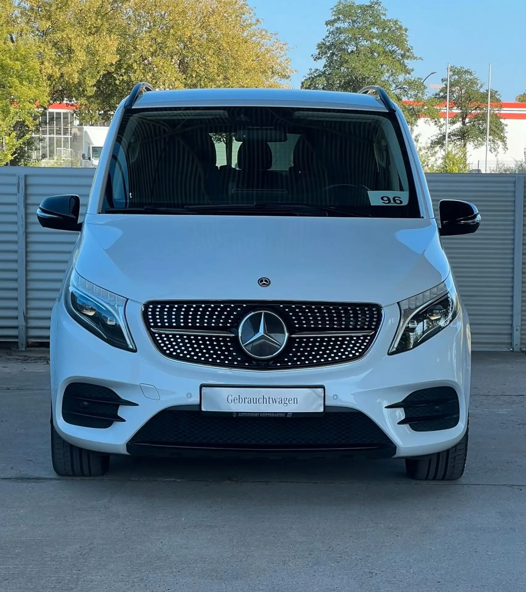 Mercedes-Benz - V 250