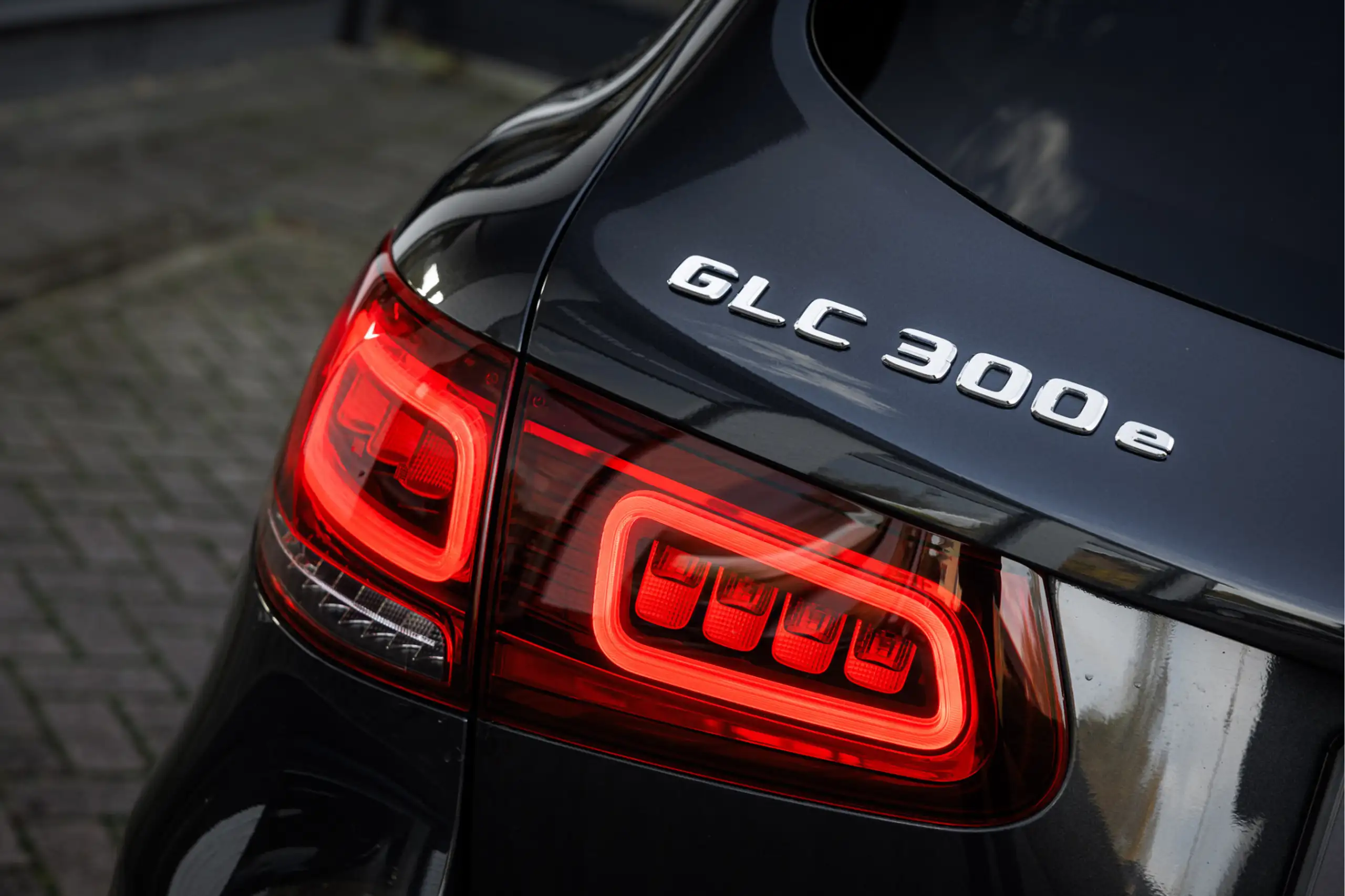 Mercedes-Benz - GLC 300