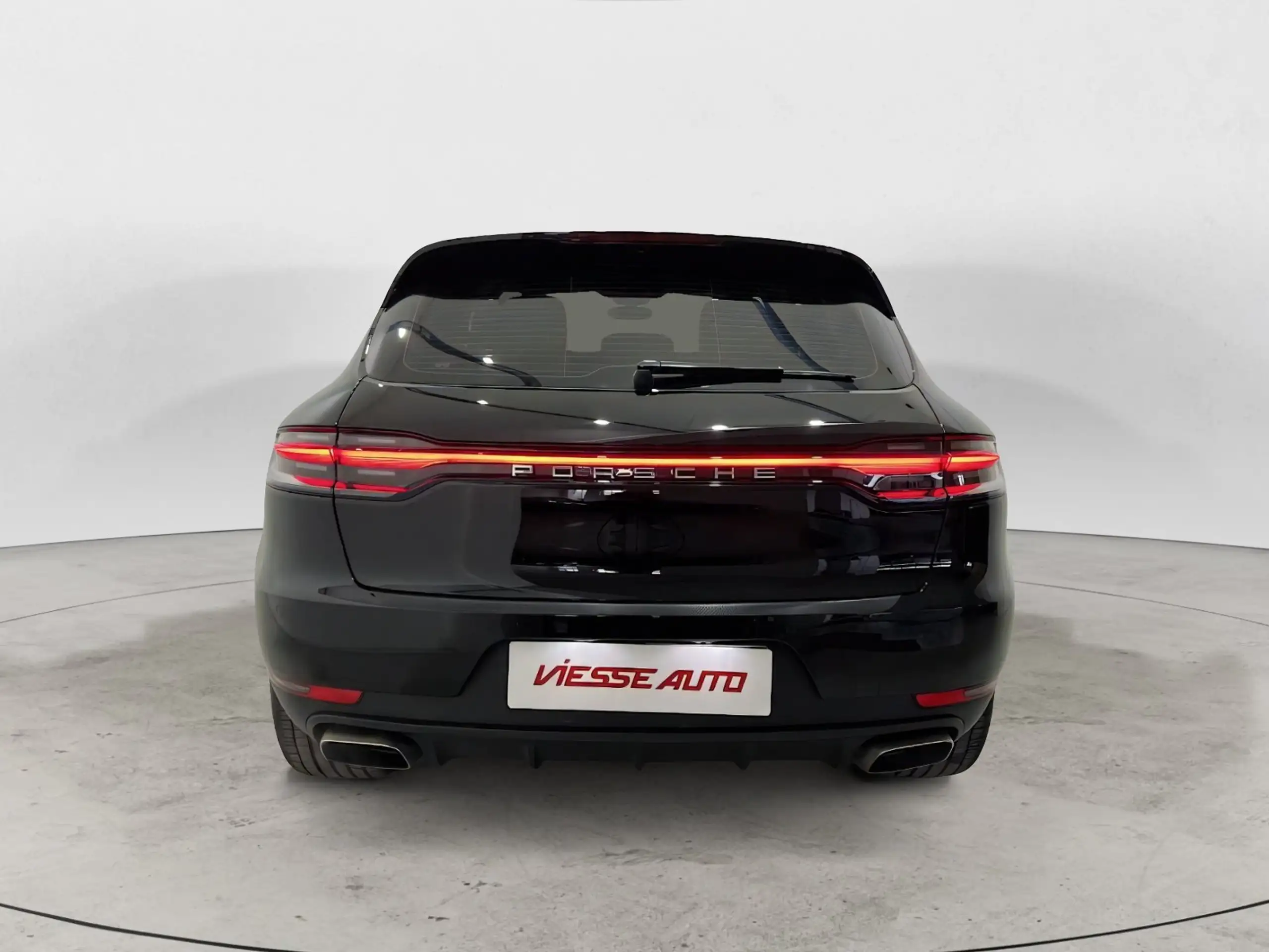 Porsche - Macan