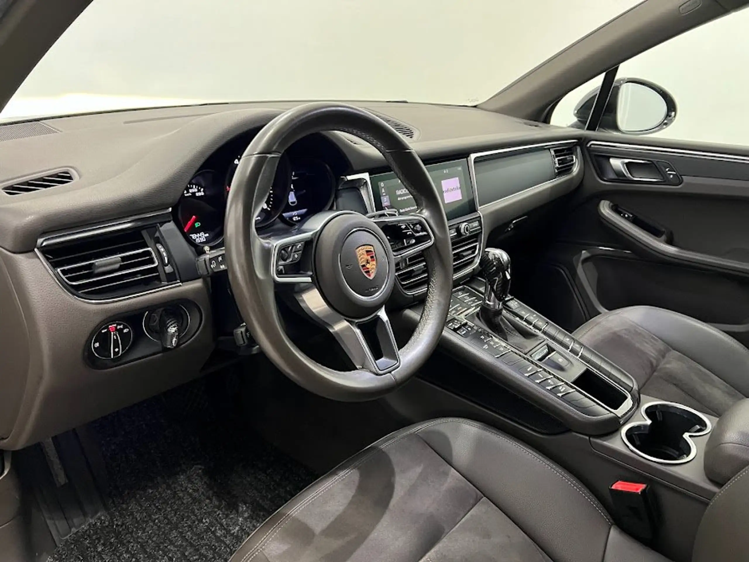 Porsche - Macan