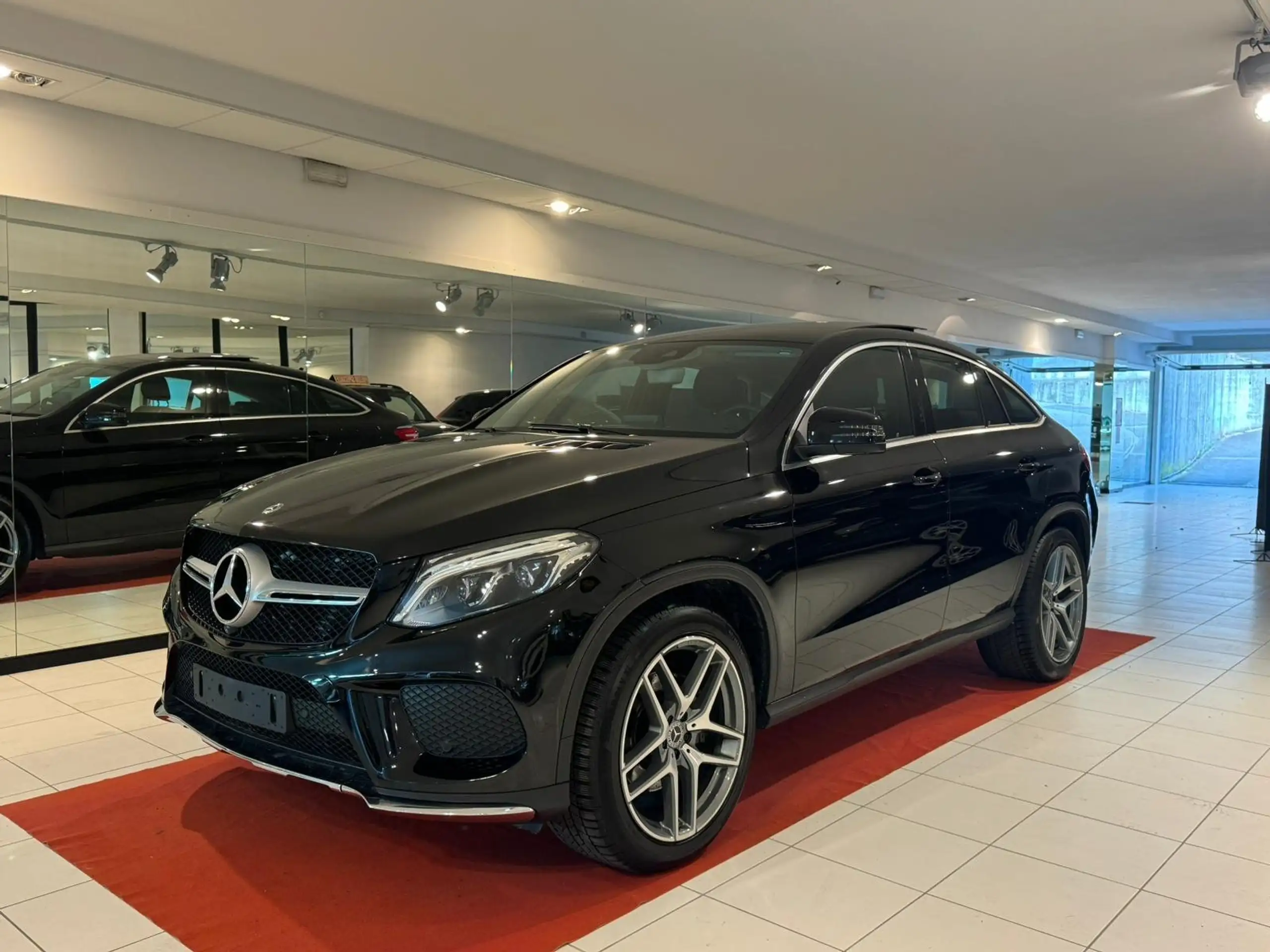 Mercedes-Benz - GLE 350