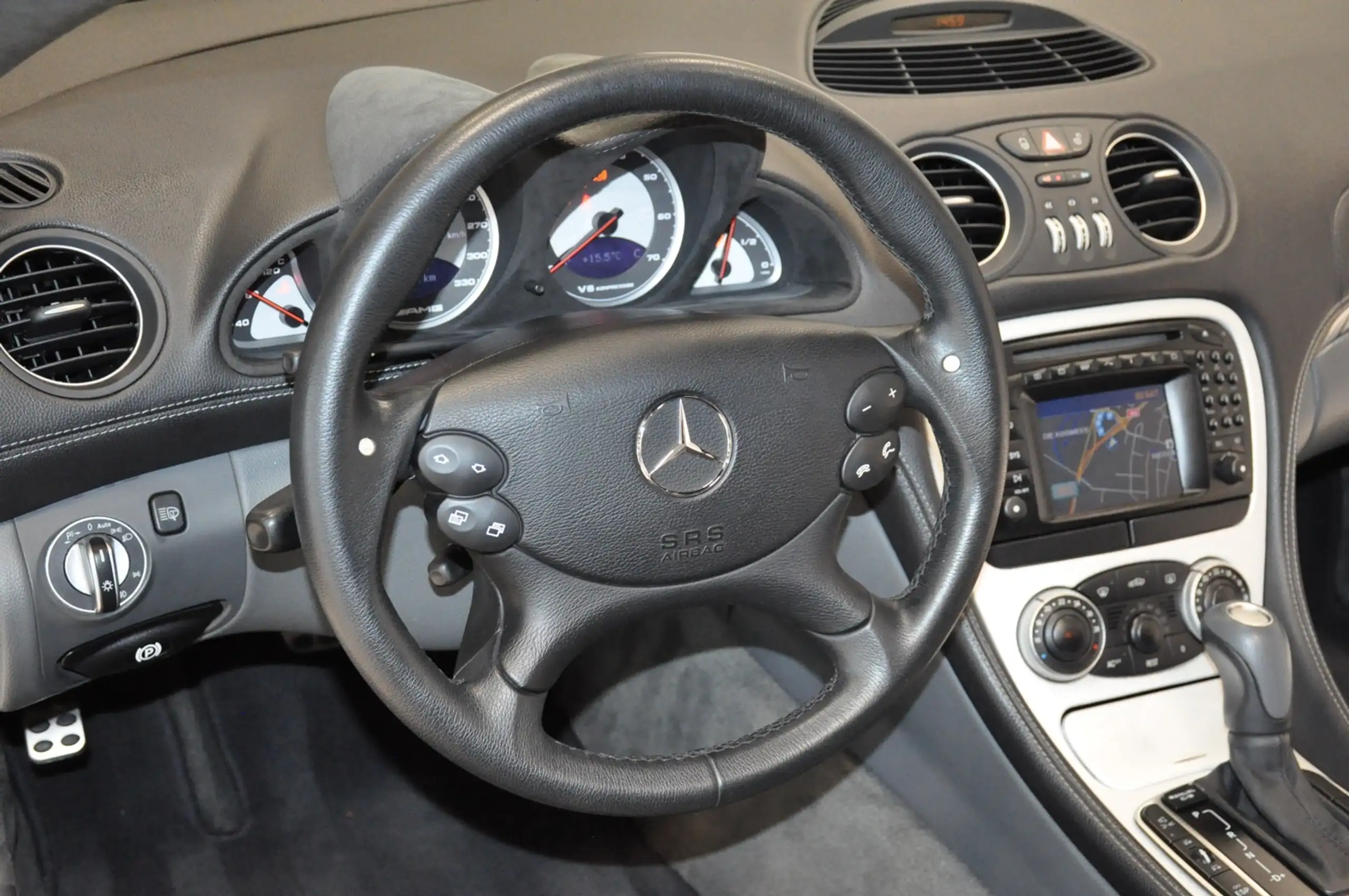 Mercedes-Benz - SL 55 AMG