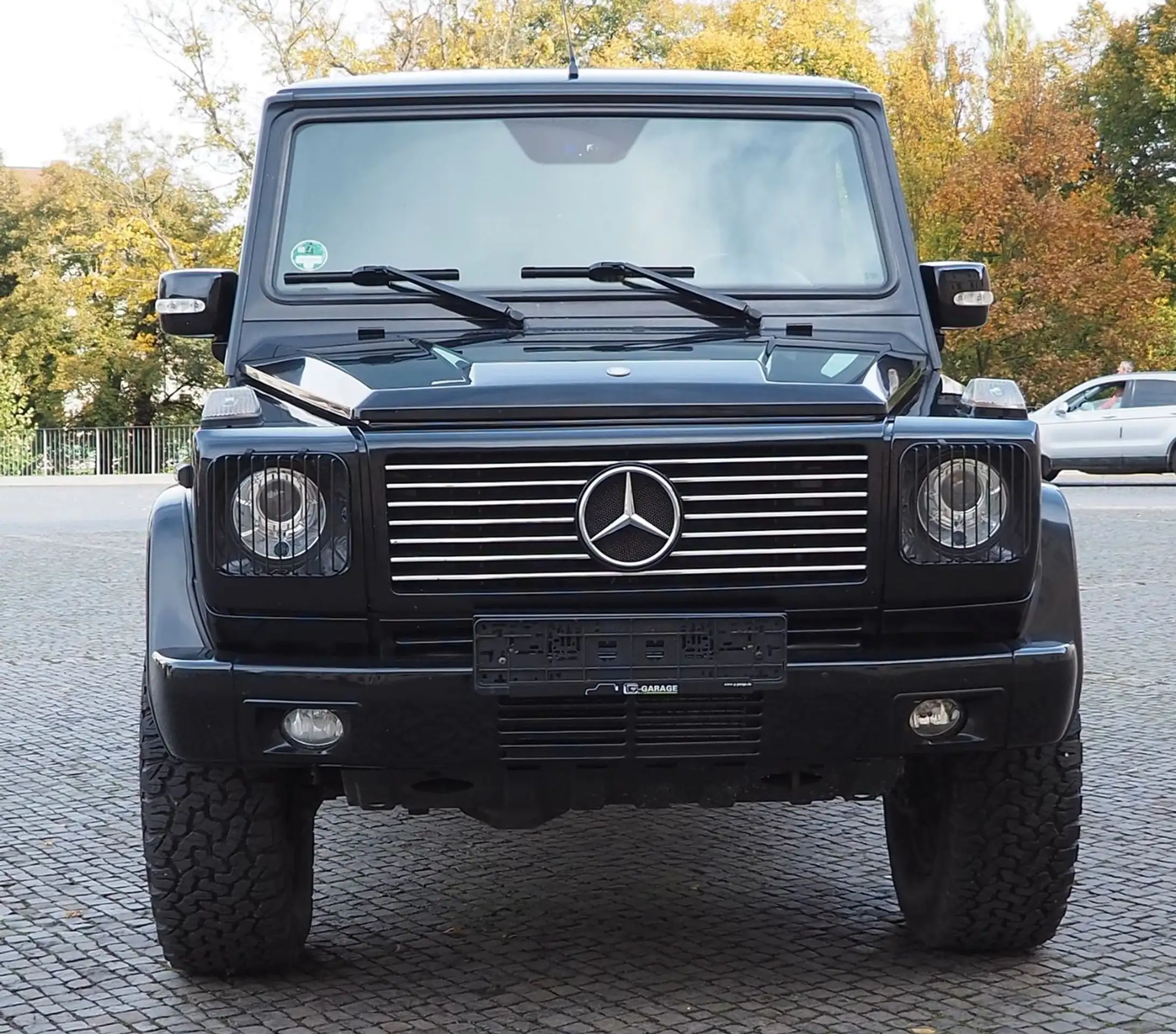 Mercedes-Benz - G 500