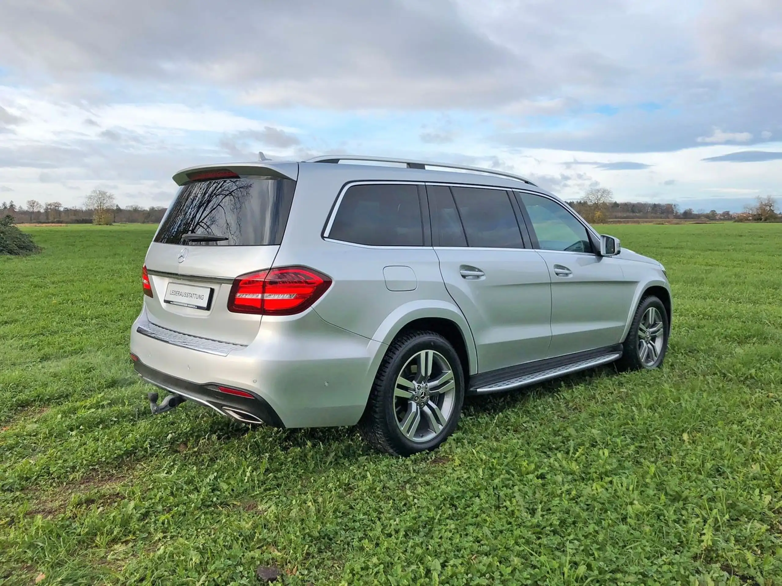 Mercedes-Benz - GLS 400