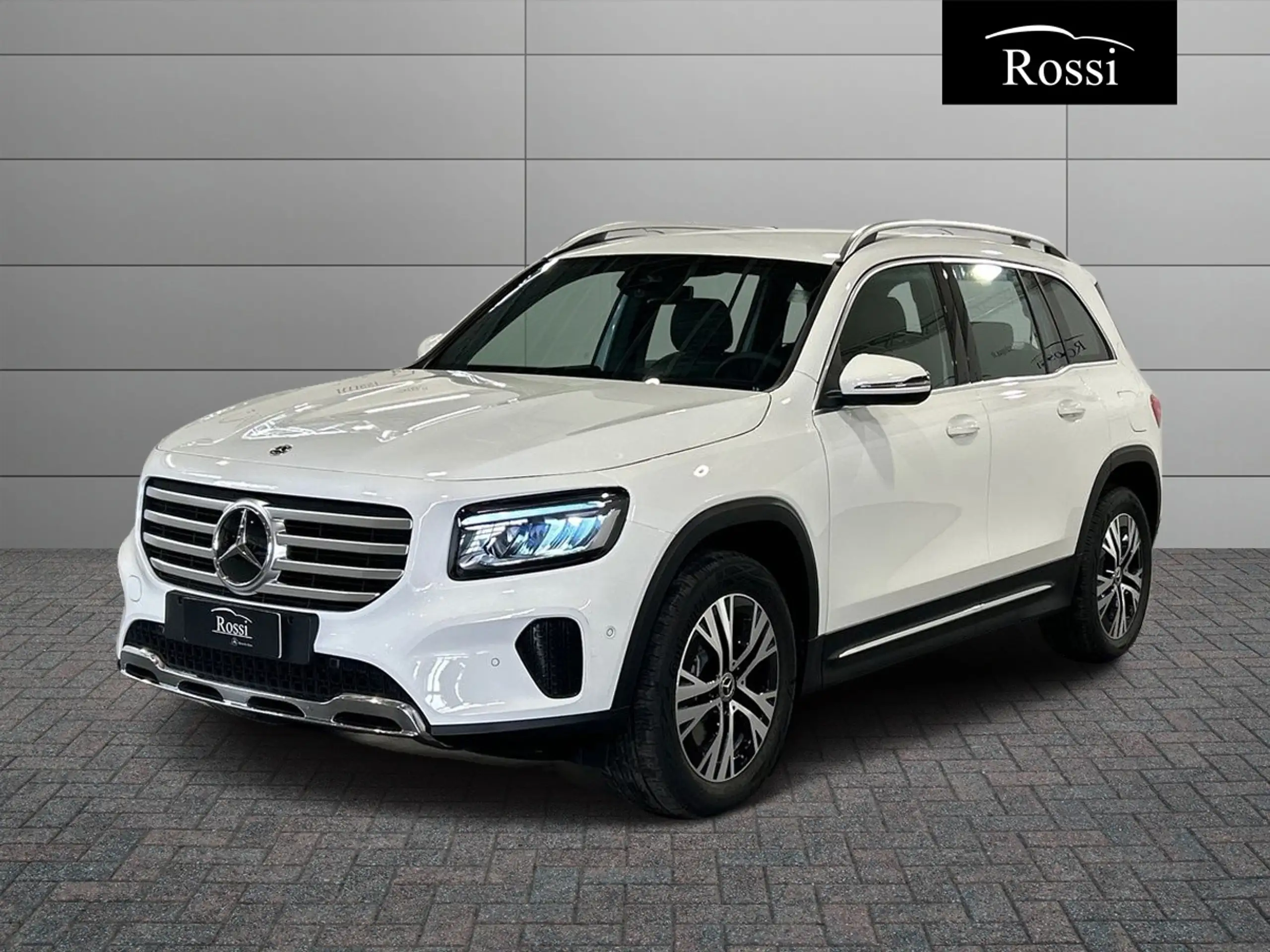 Mercedes-Benz GLB 200 2021