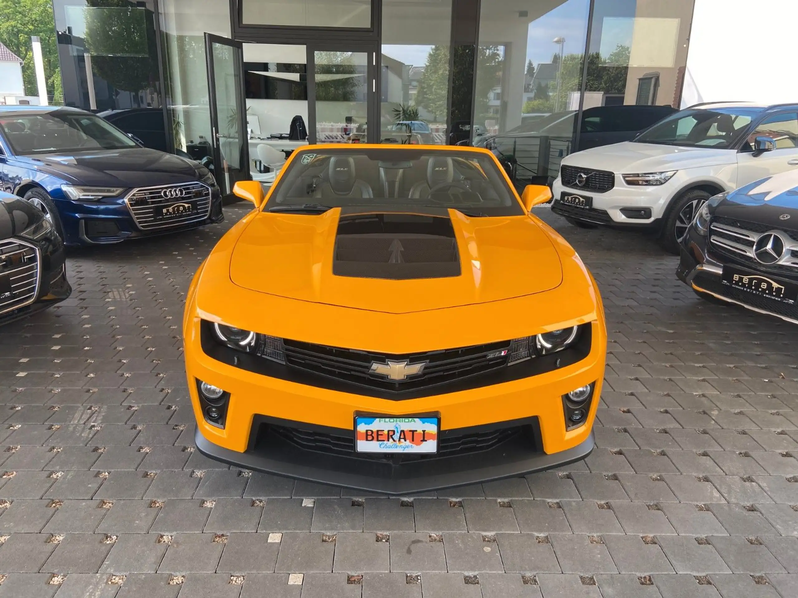 Chevrolet - Camaro