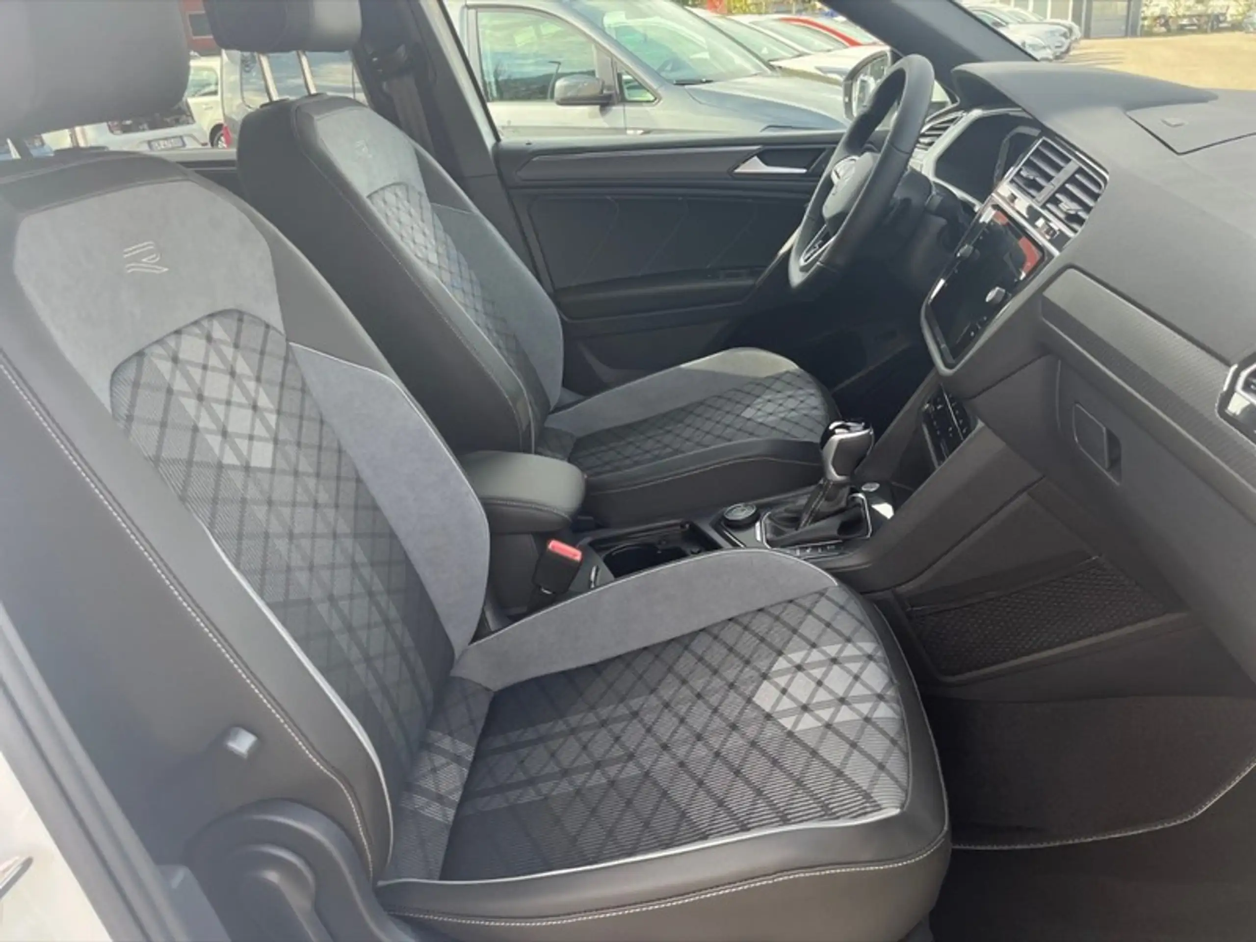 Volkswagen - Tiguan Allspace