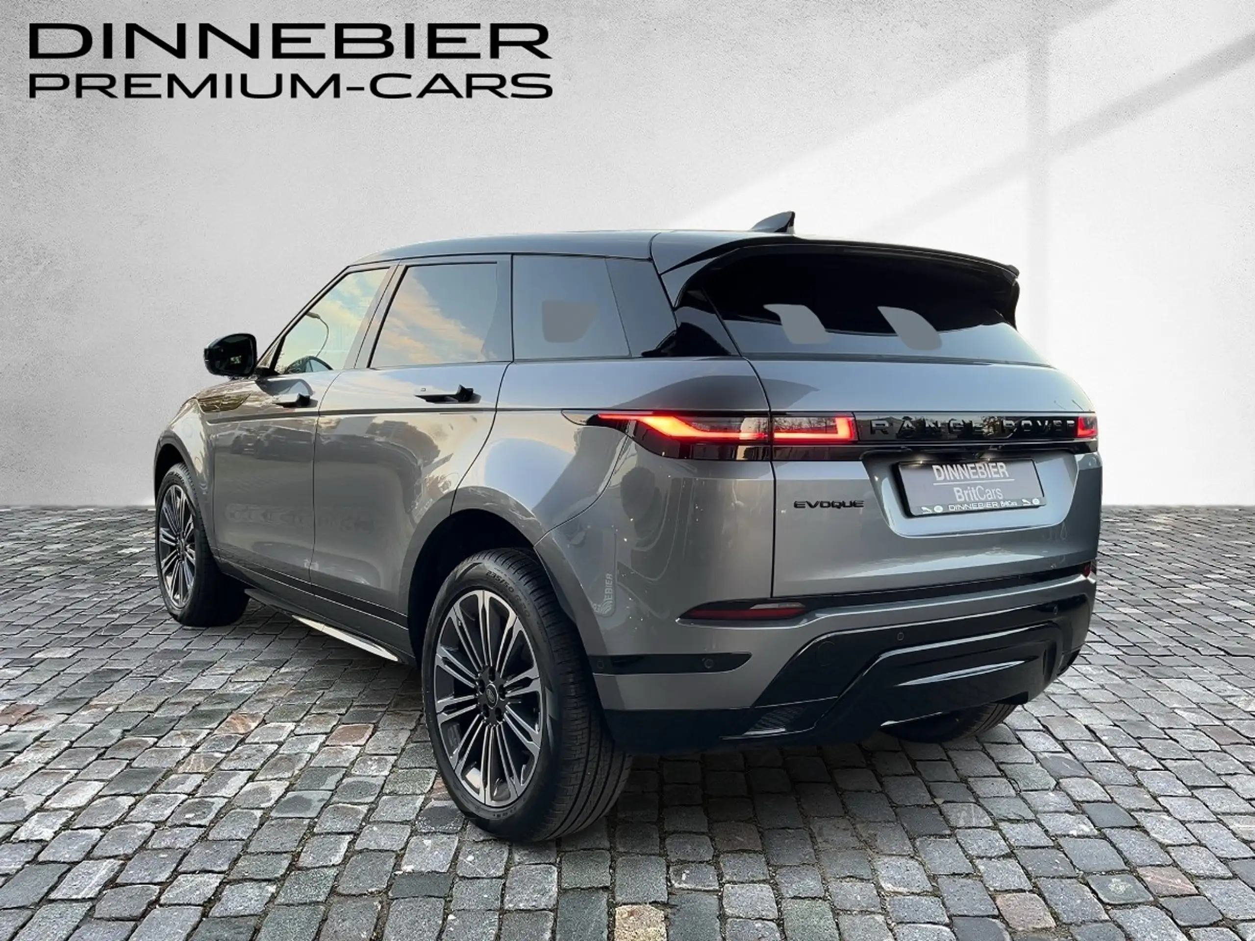 Land Rover - Range Rover Evoque