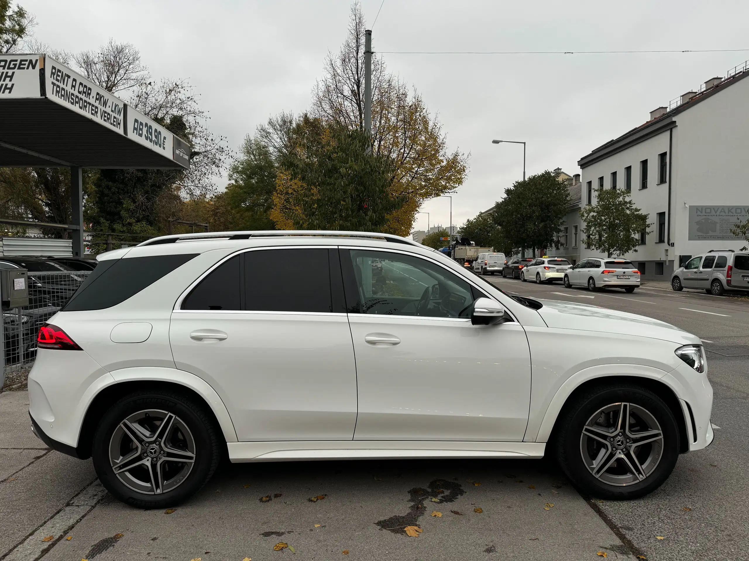 Mercedes-Benz - GLE 300