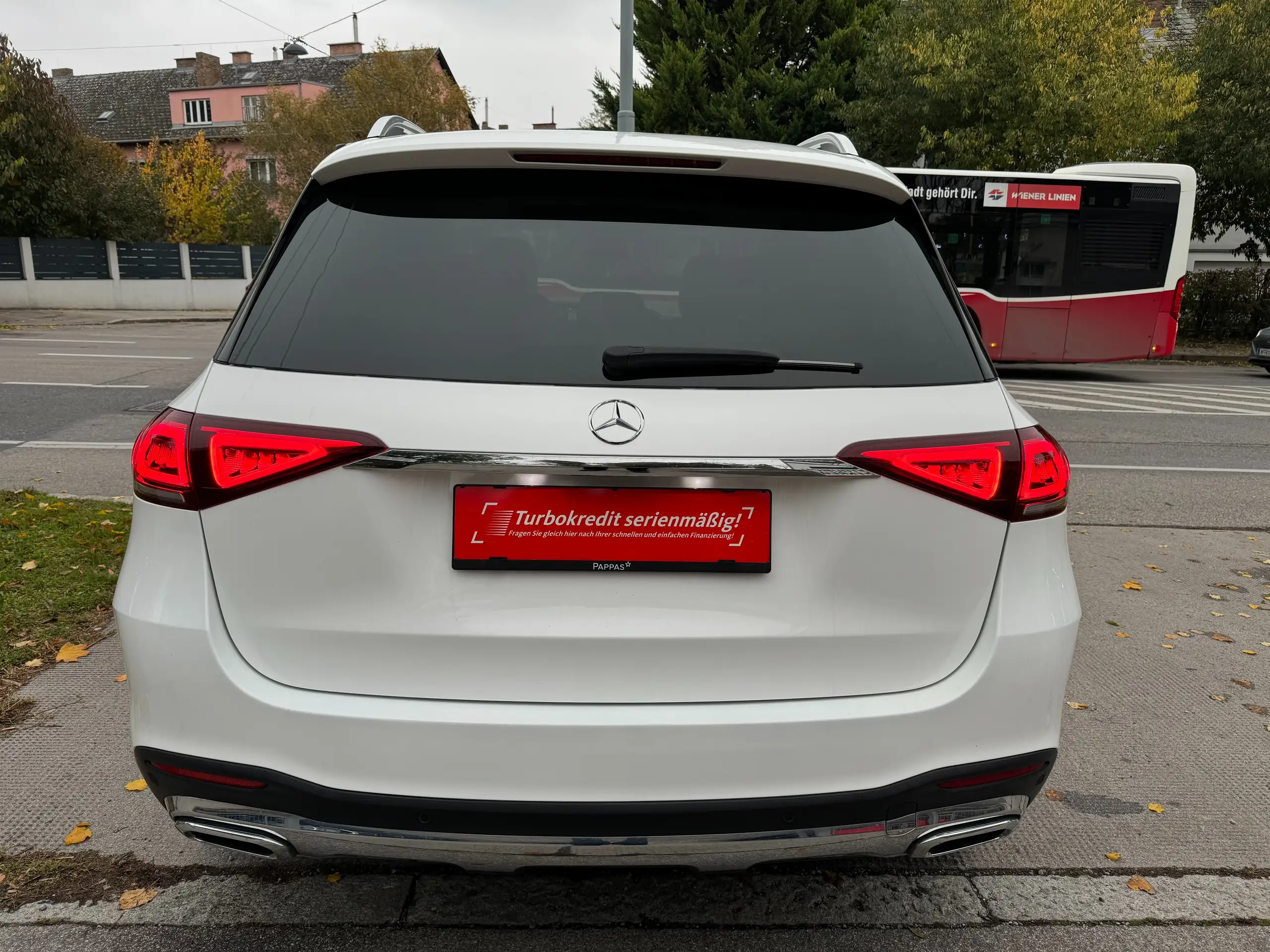 Mercedes-Benz - GLE 300