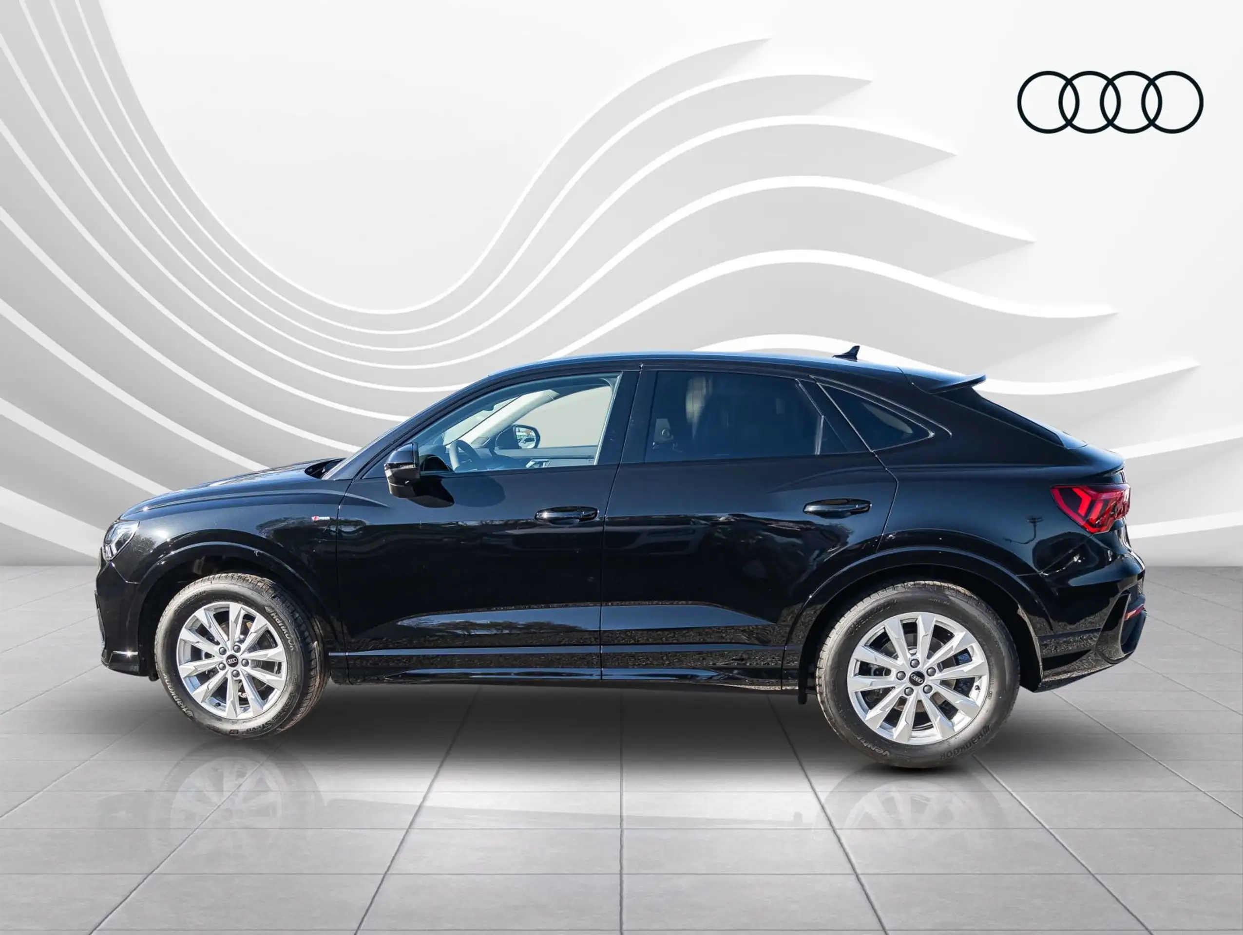 Audi - Q3