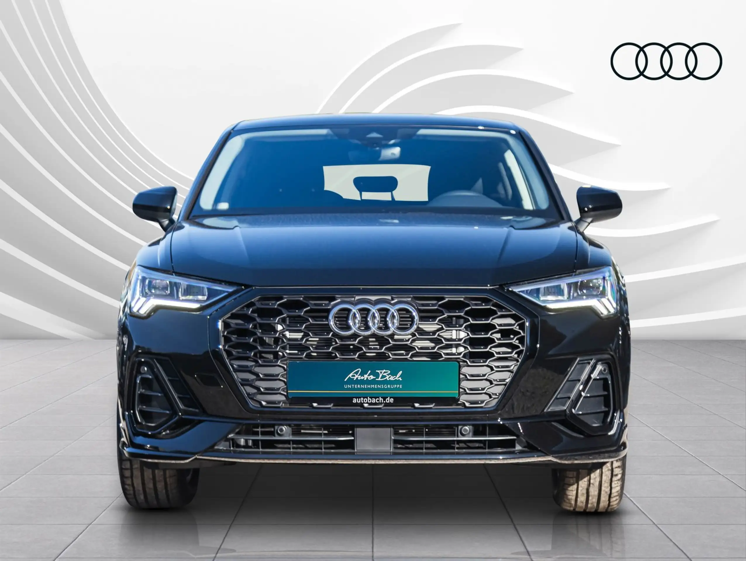 Audi - Q3