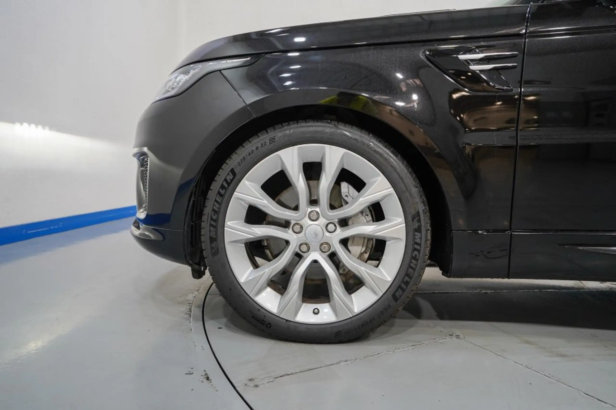 Land Rover - Range Rover Sport