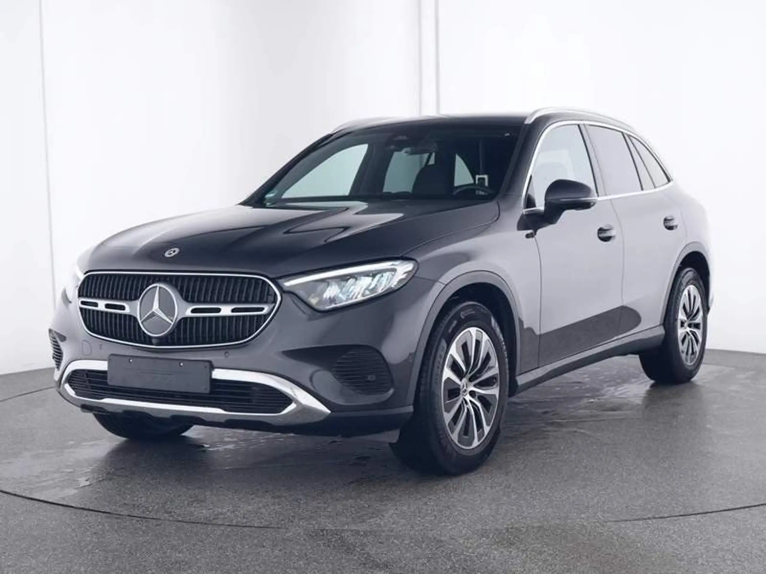 Mercedes-Benz - GLC 220