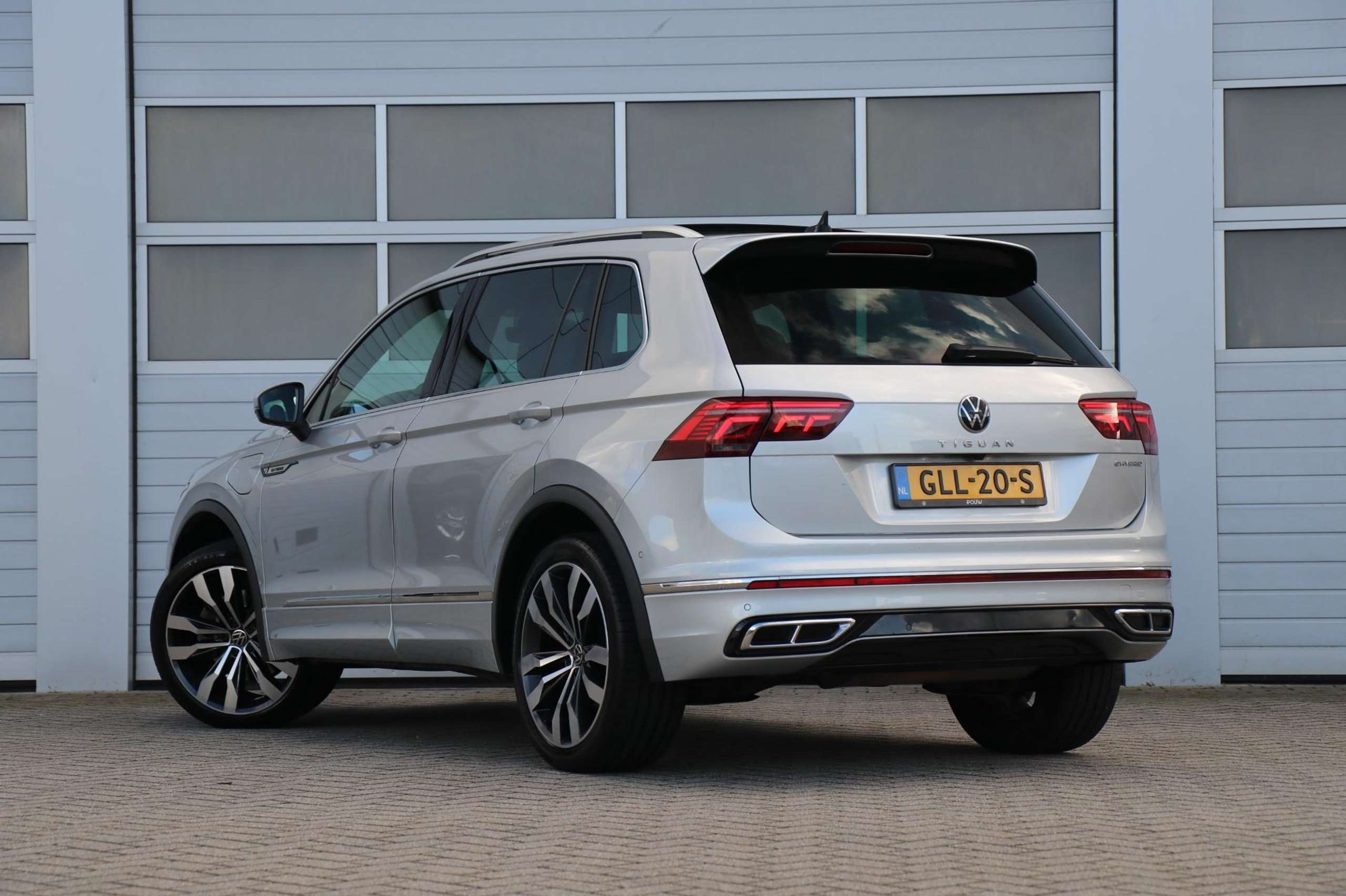 Volkswagen - Tiguan