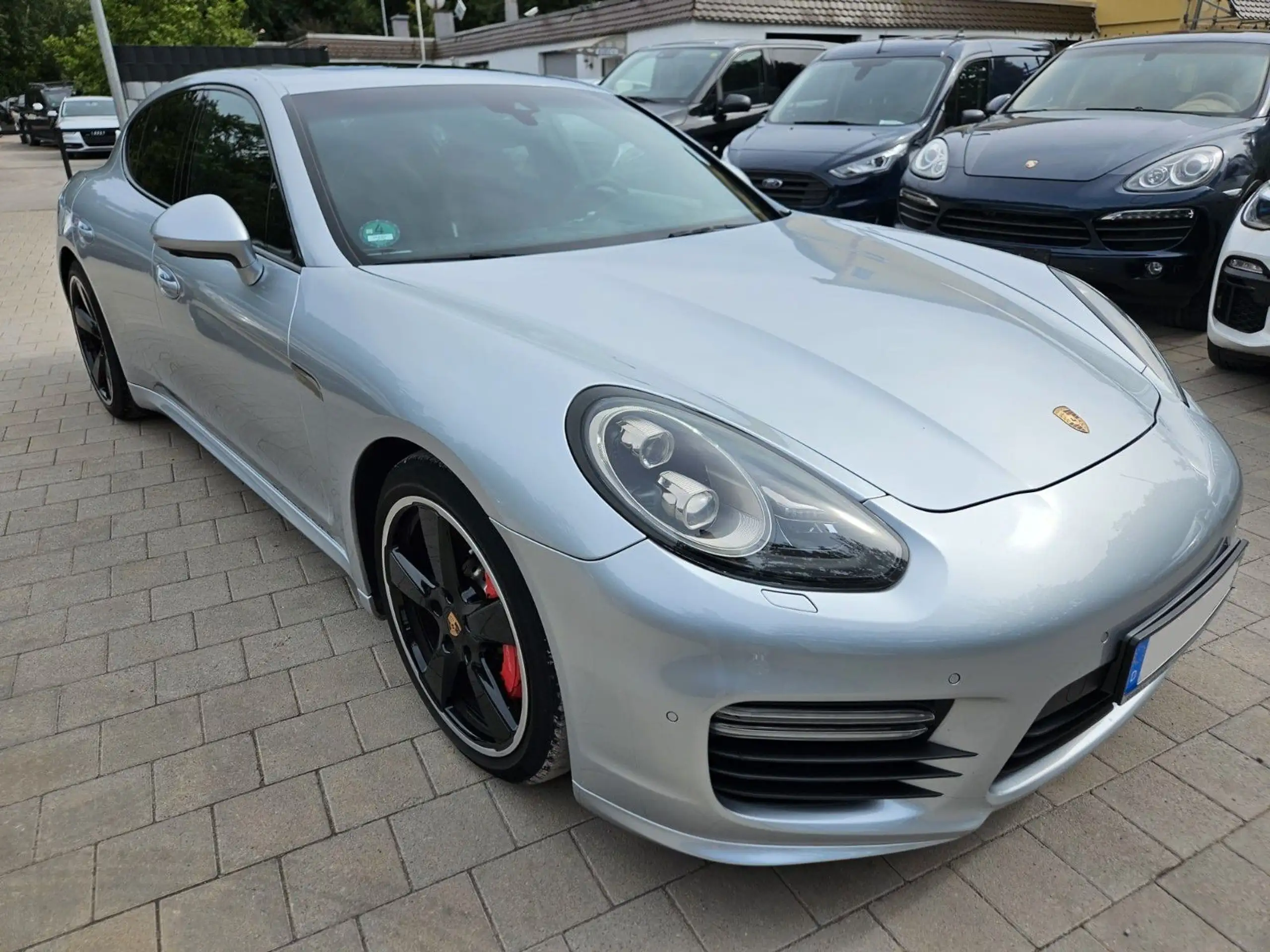 Porsche - Panamera