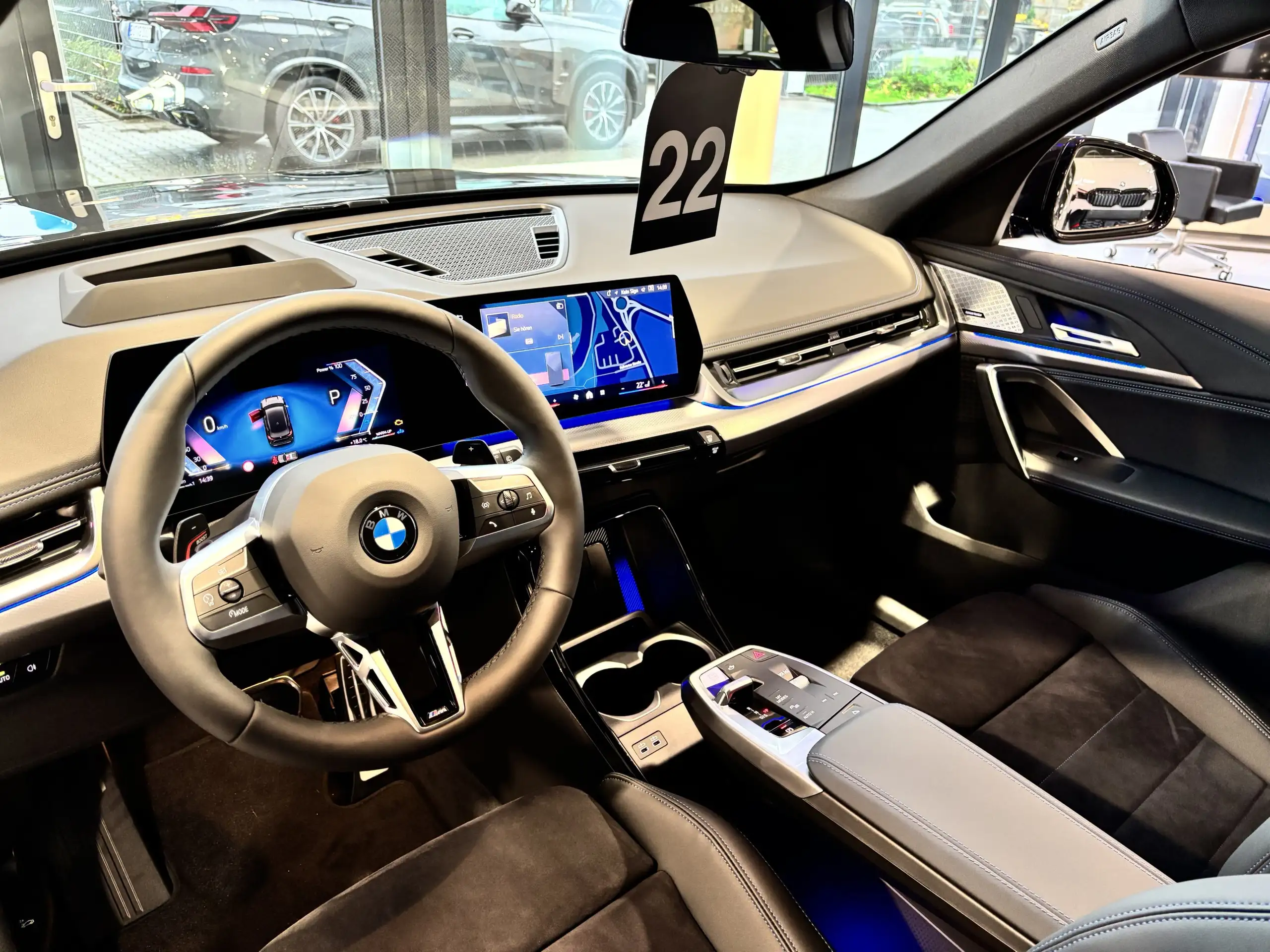 BMW - X1