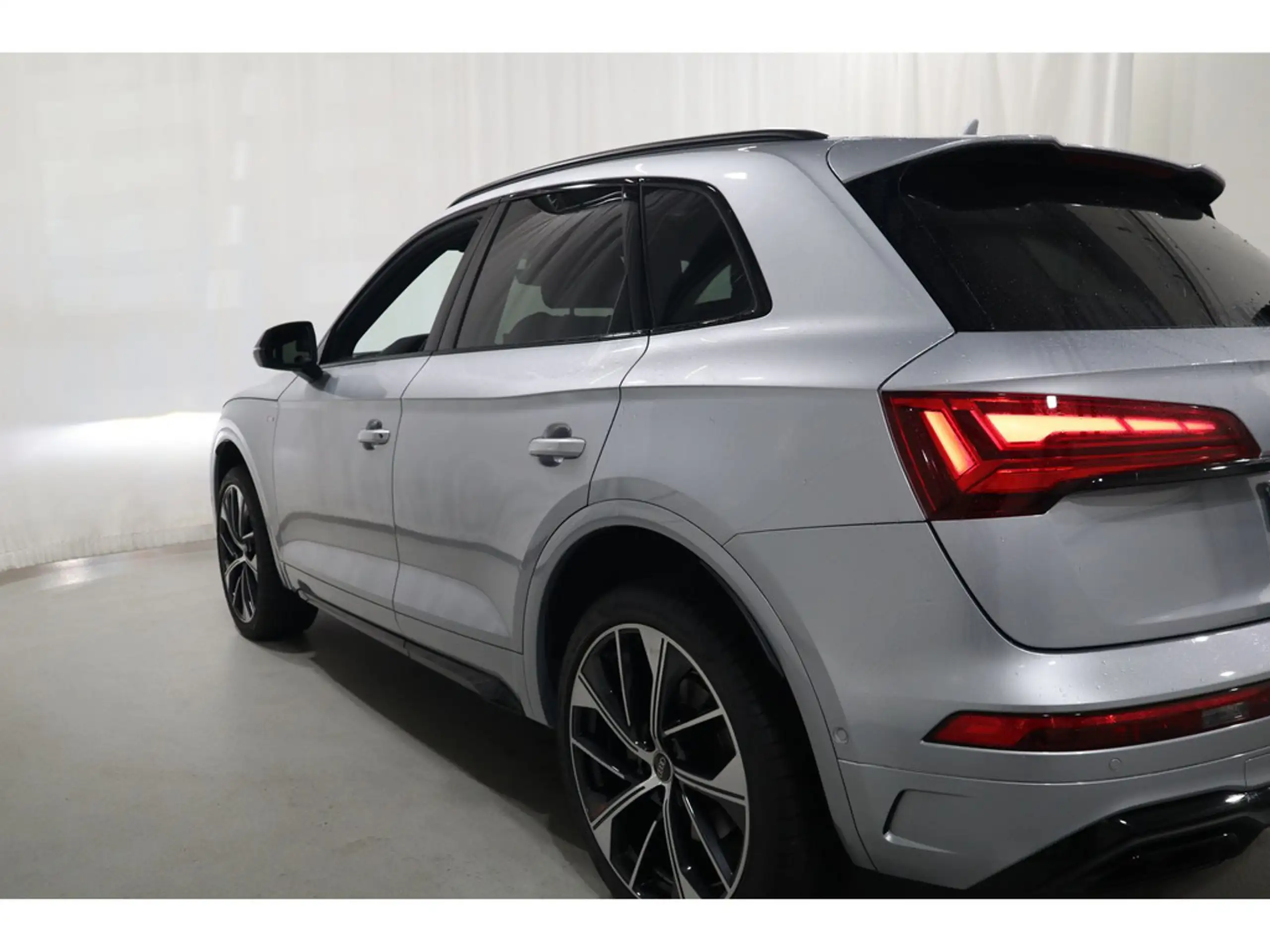 Audi - Q5