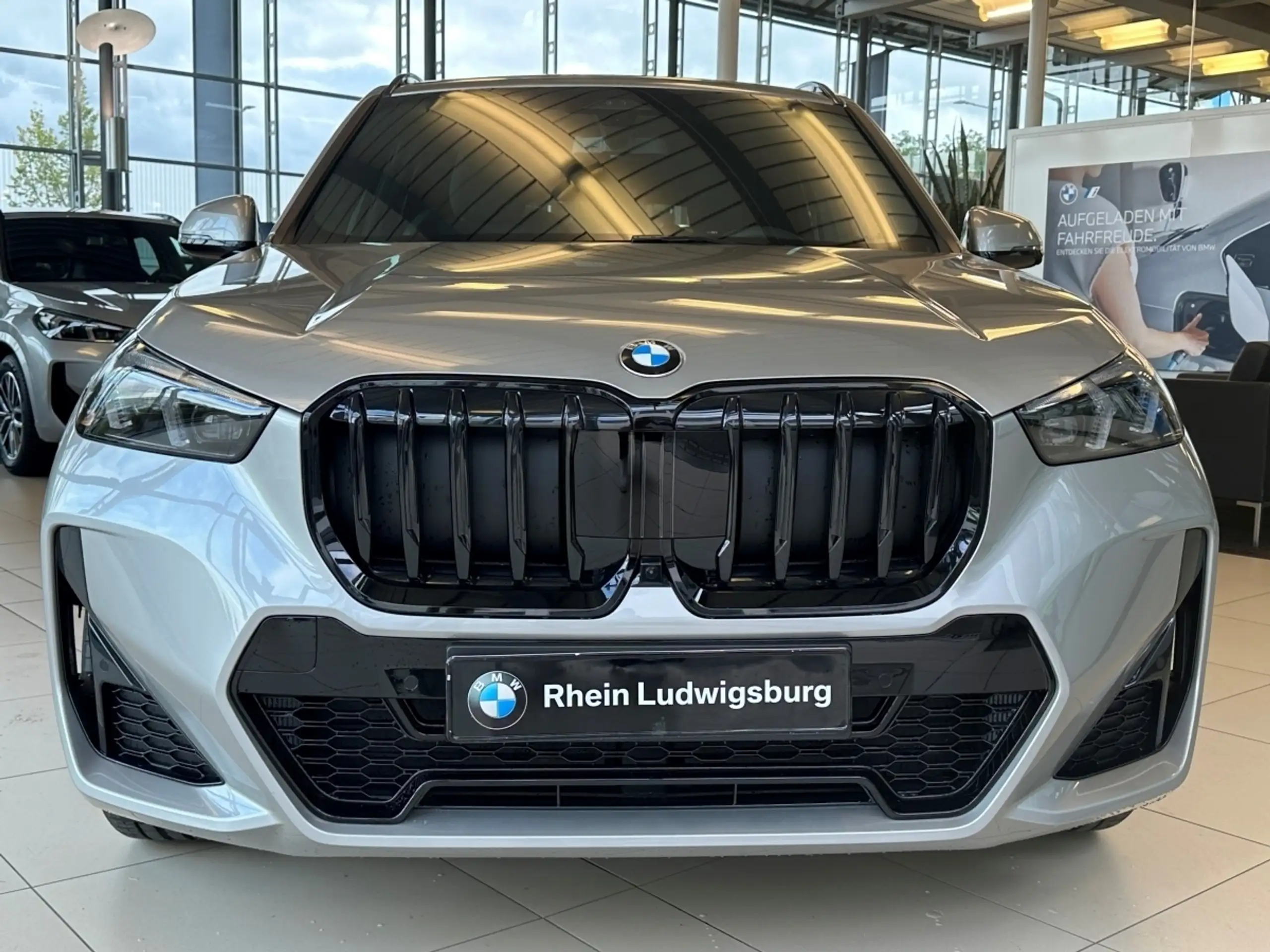 BMW - X1