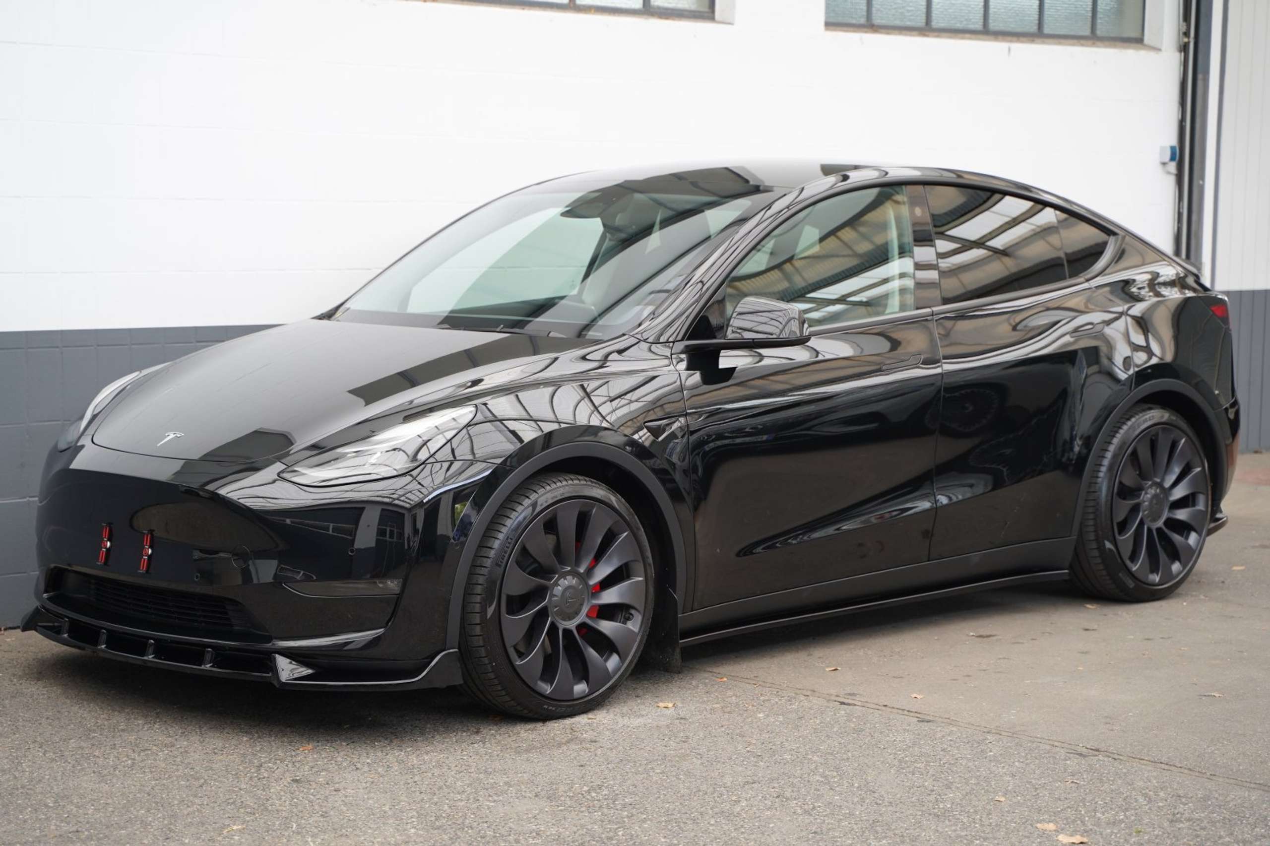 Tesla - Model Y