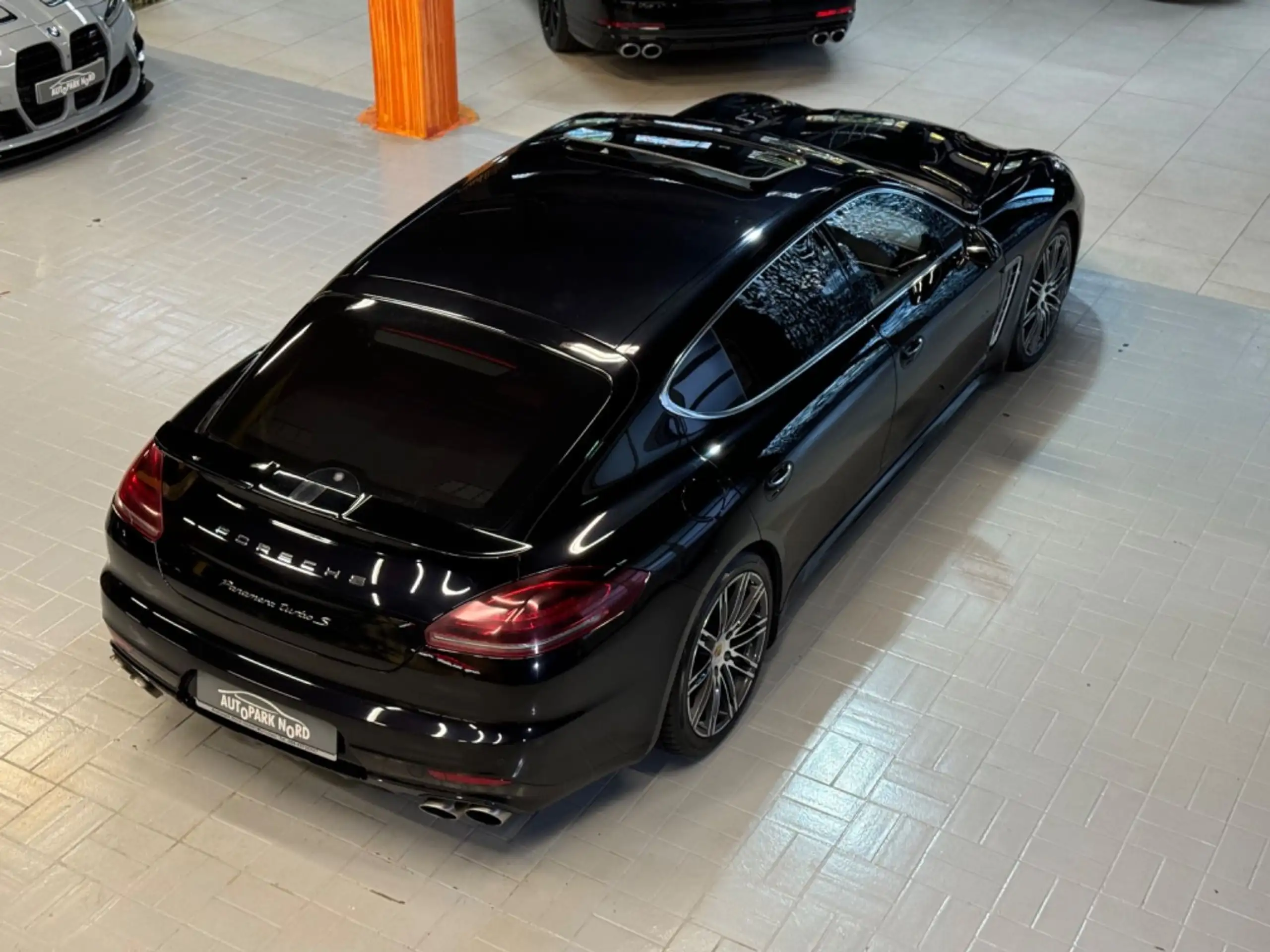 Porsche - Panamera