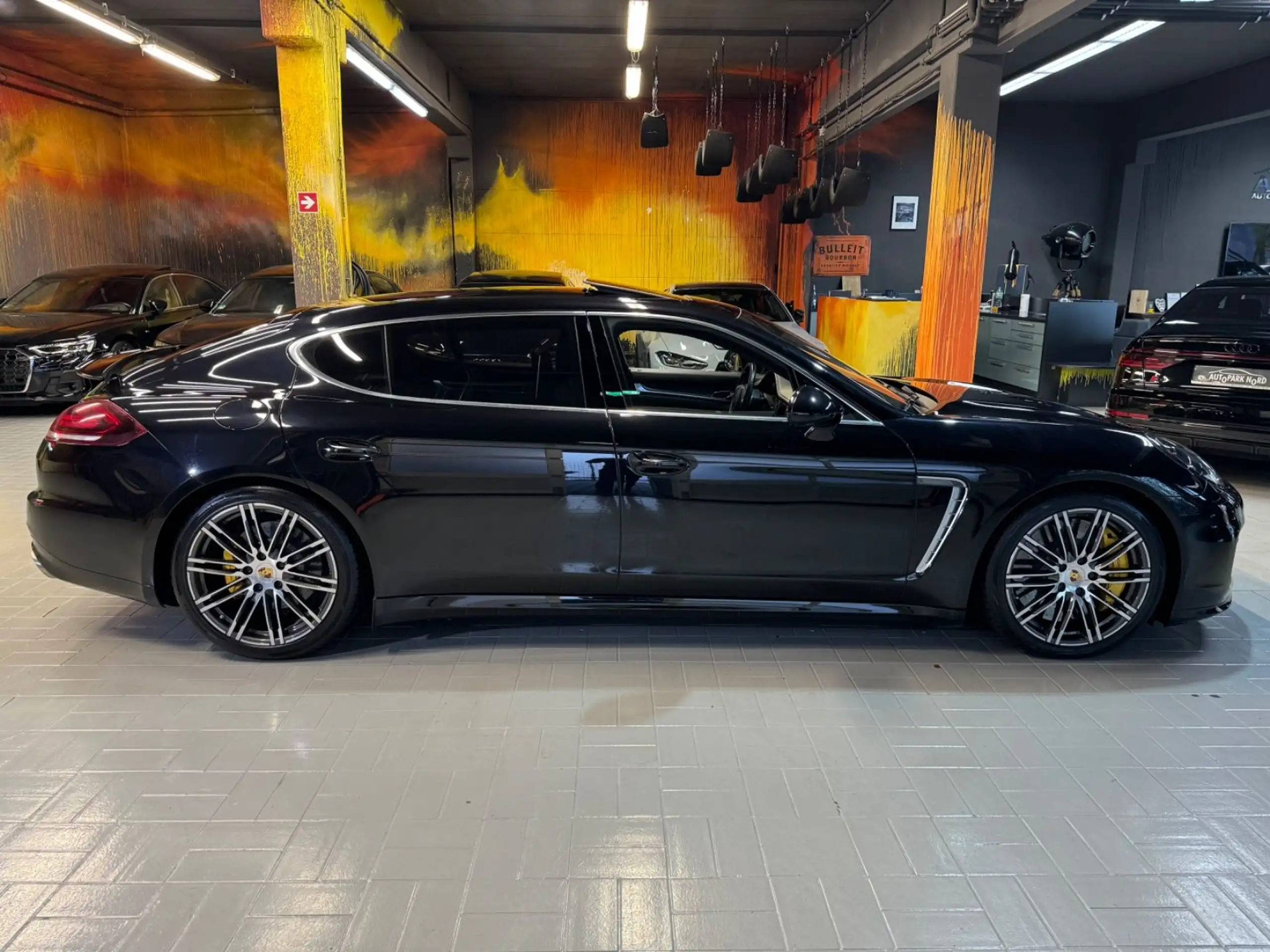 Porsche - Panamera