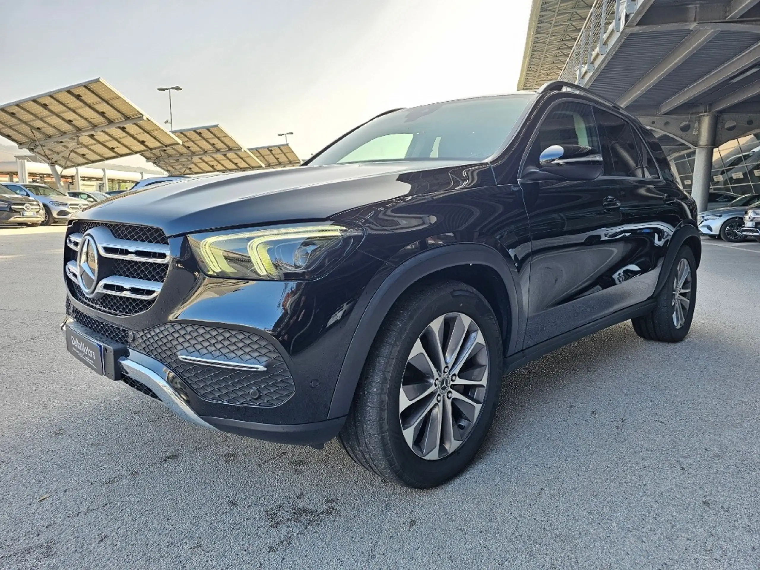 Mercedes-Benz - GLE 300