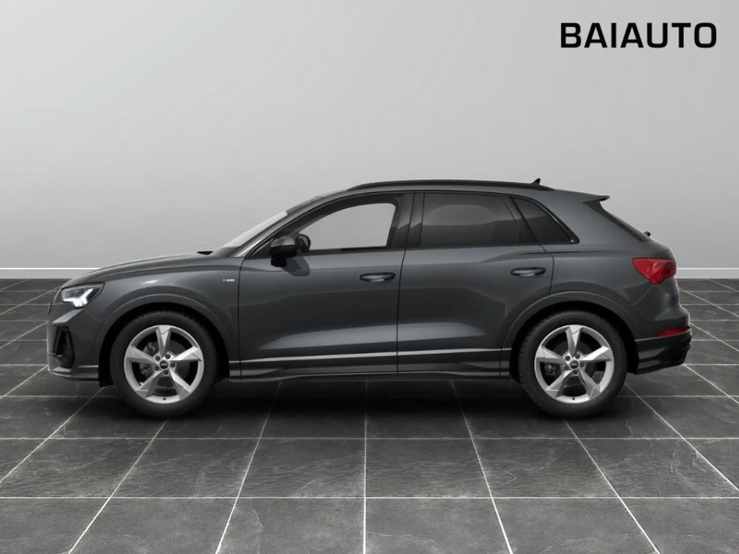 Audi - Q3