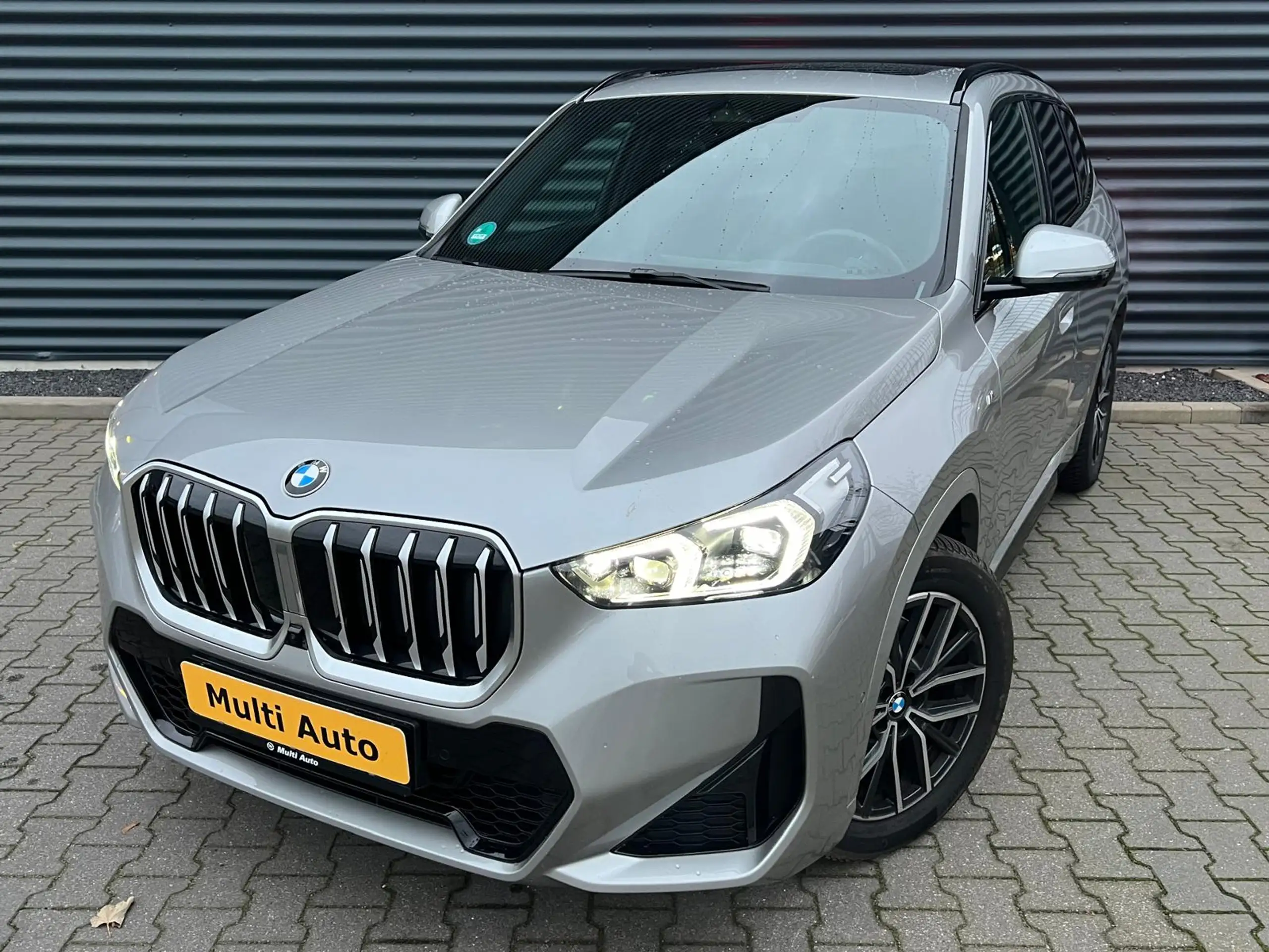 BMW - X1