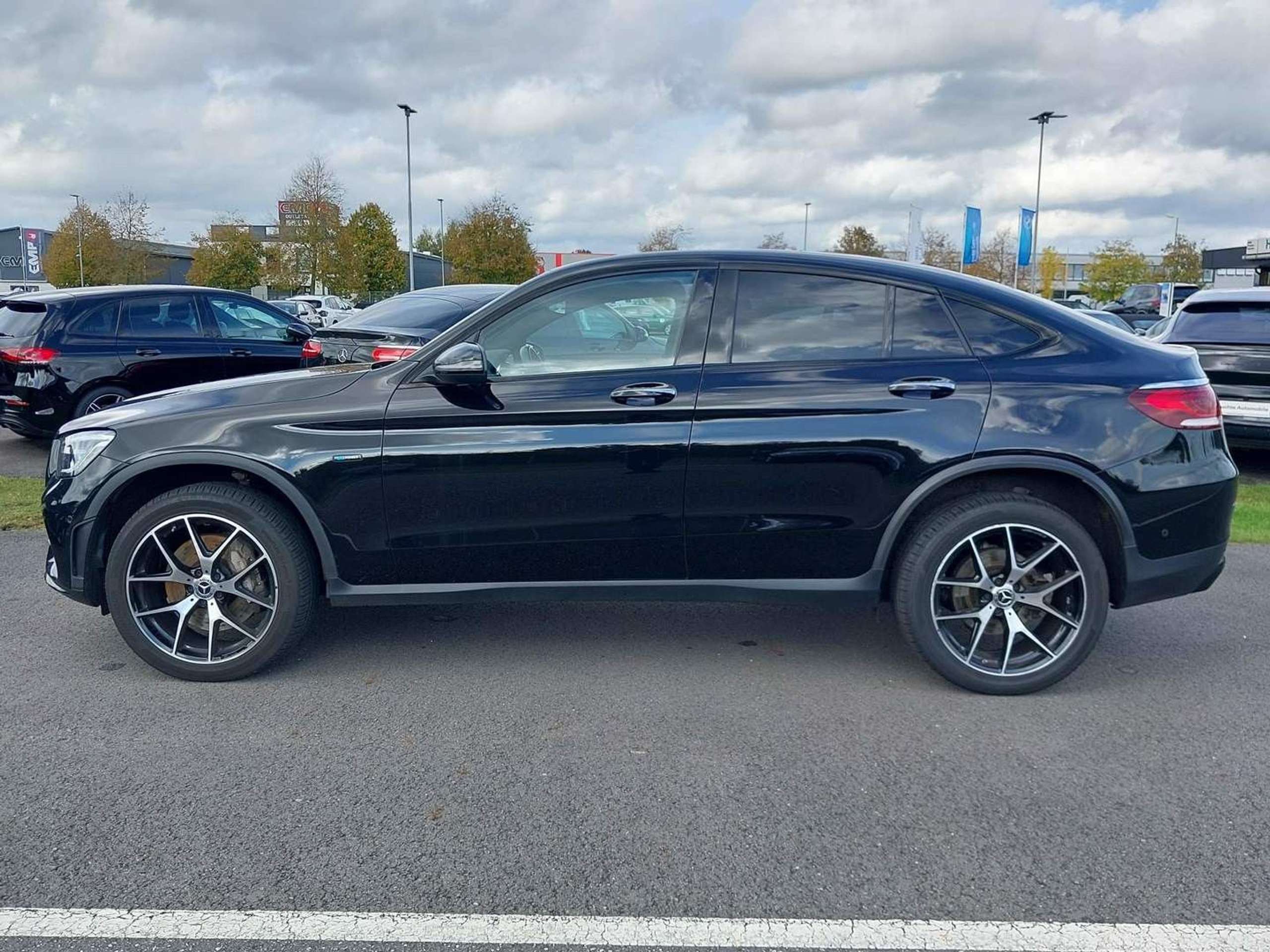 Mercedes-Benz - GLC 300