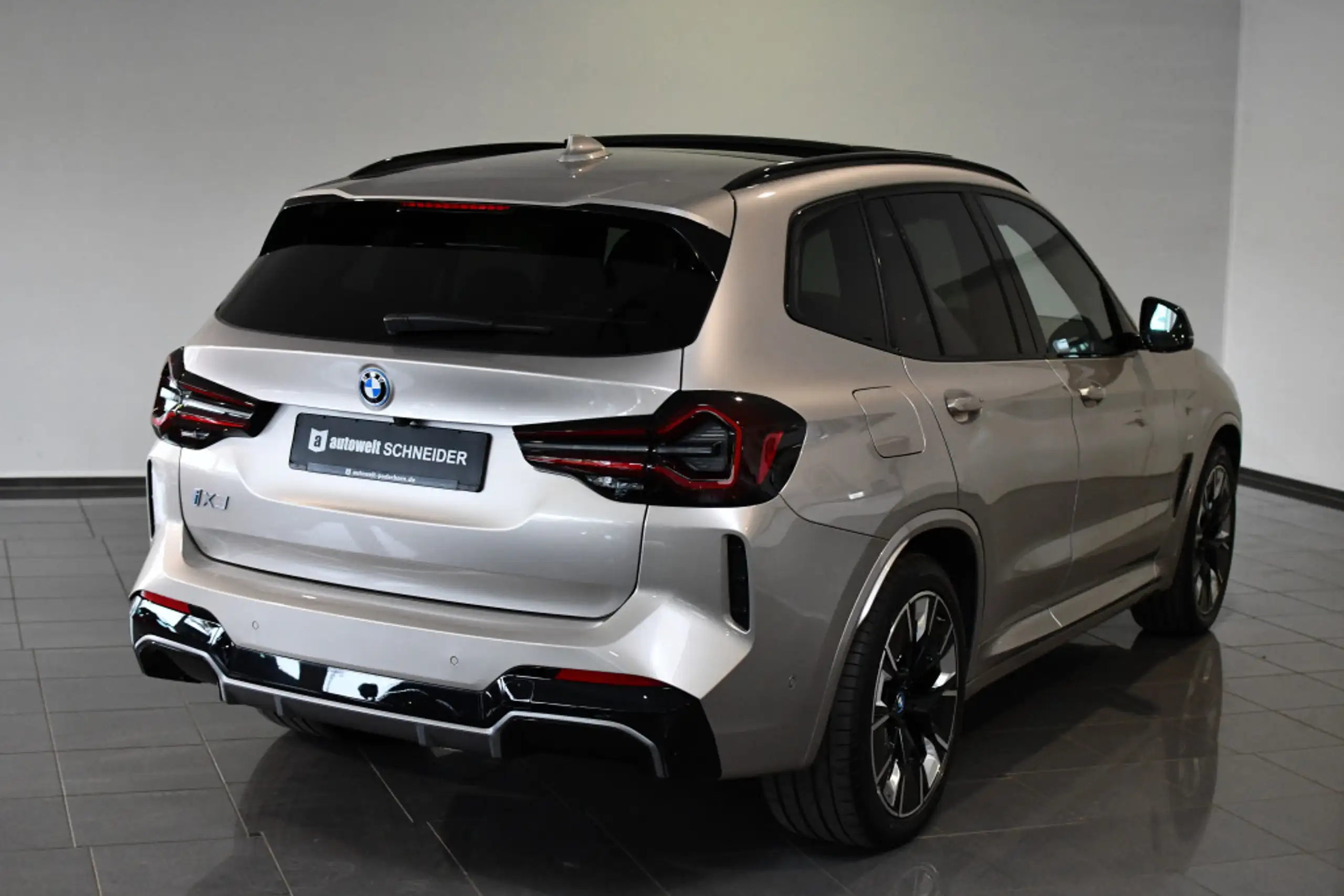 BMW - X3