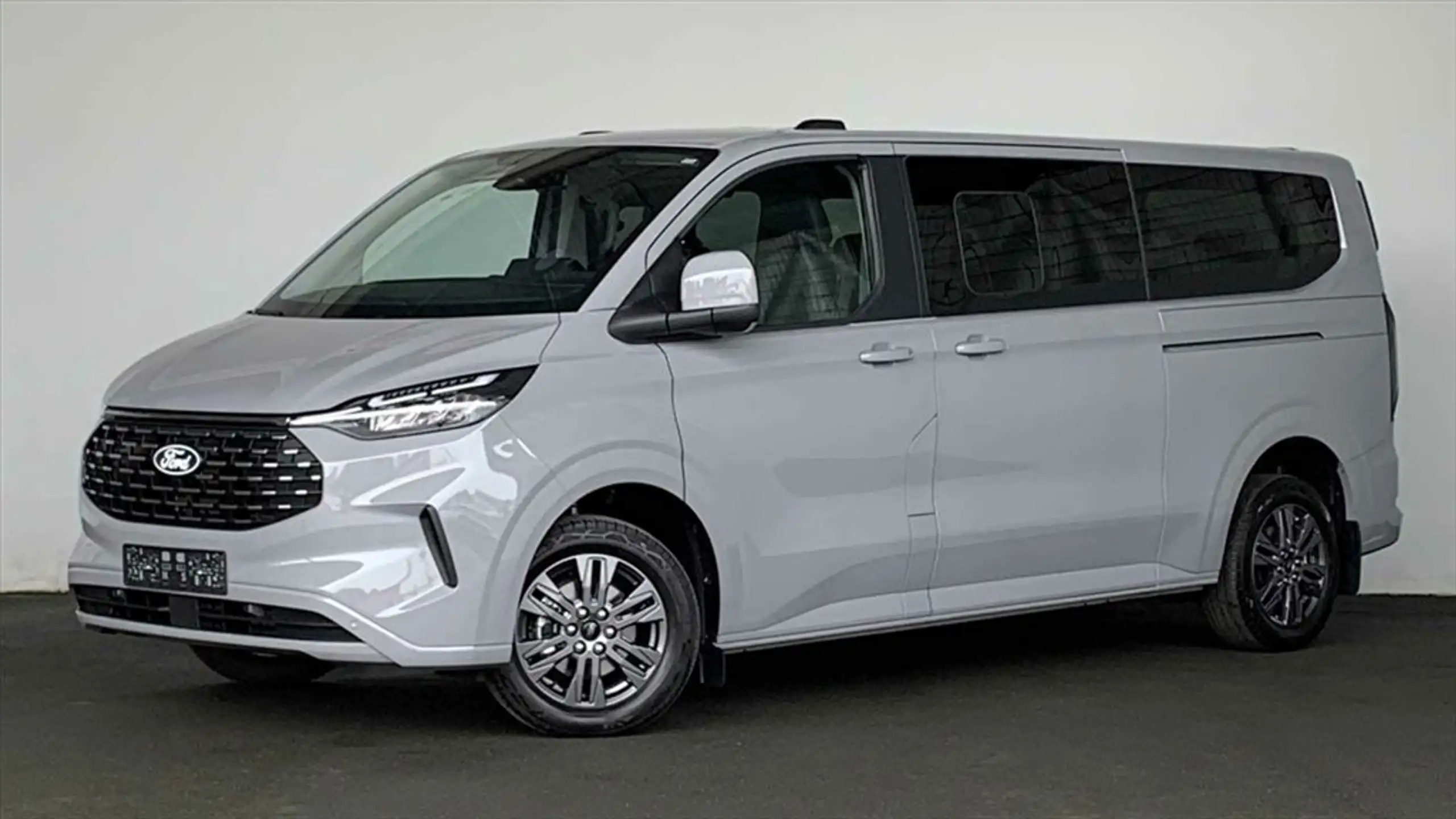 Ford Tourneo Custom 2024