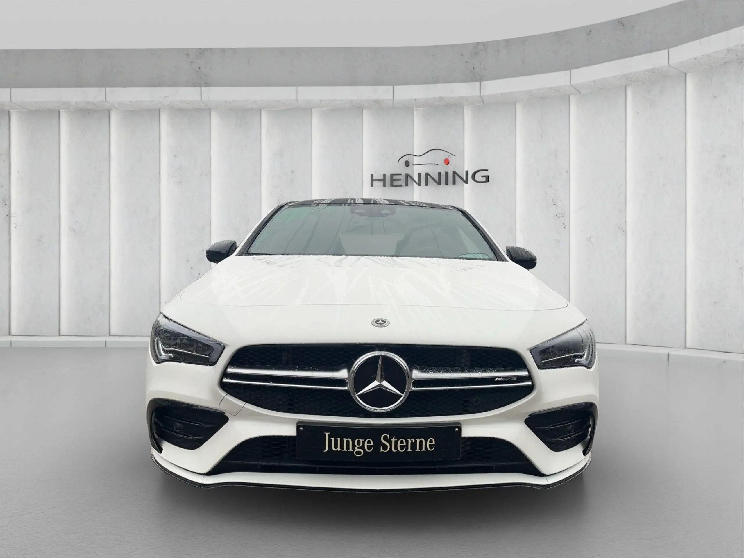 Mercedes-Benz - CLA 35 AMG