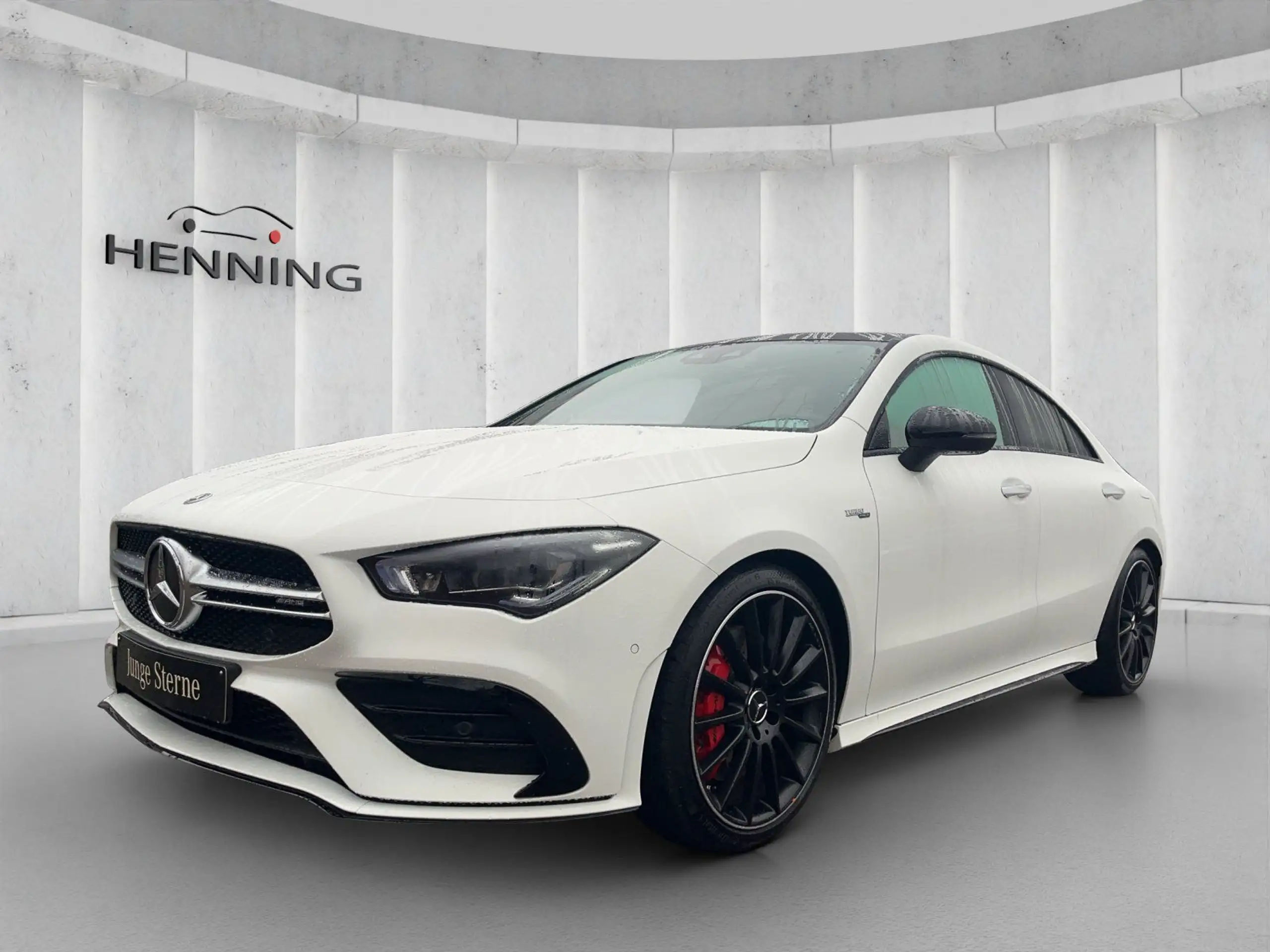 Mercedes-Benz - CLA 35 AMG