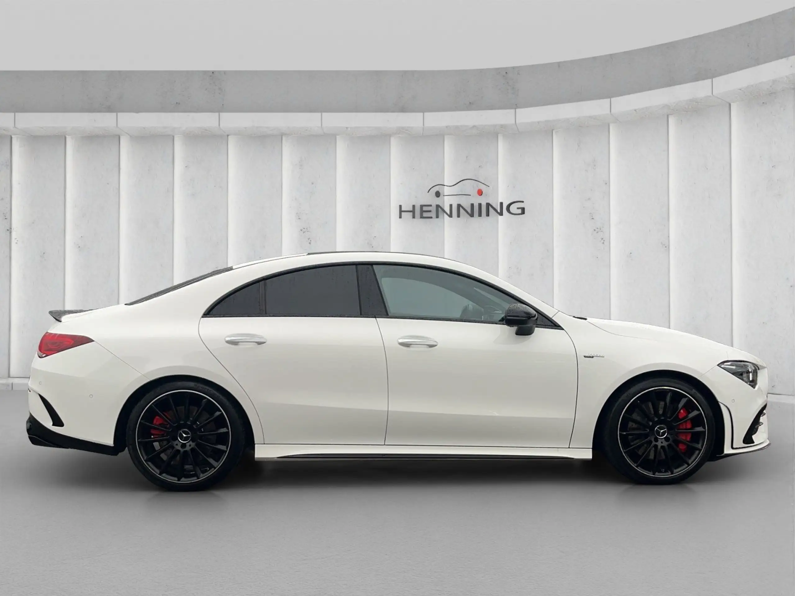 Mercedes-Benz - CLA 35 AMG